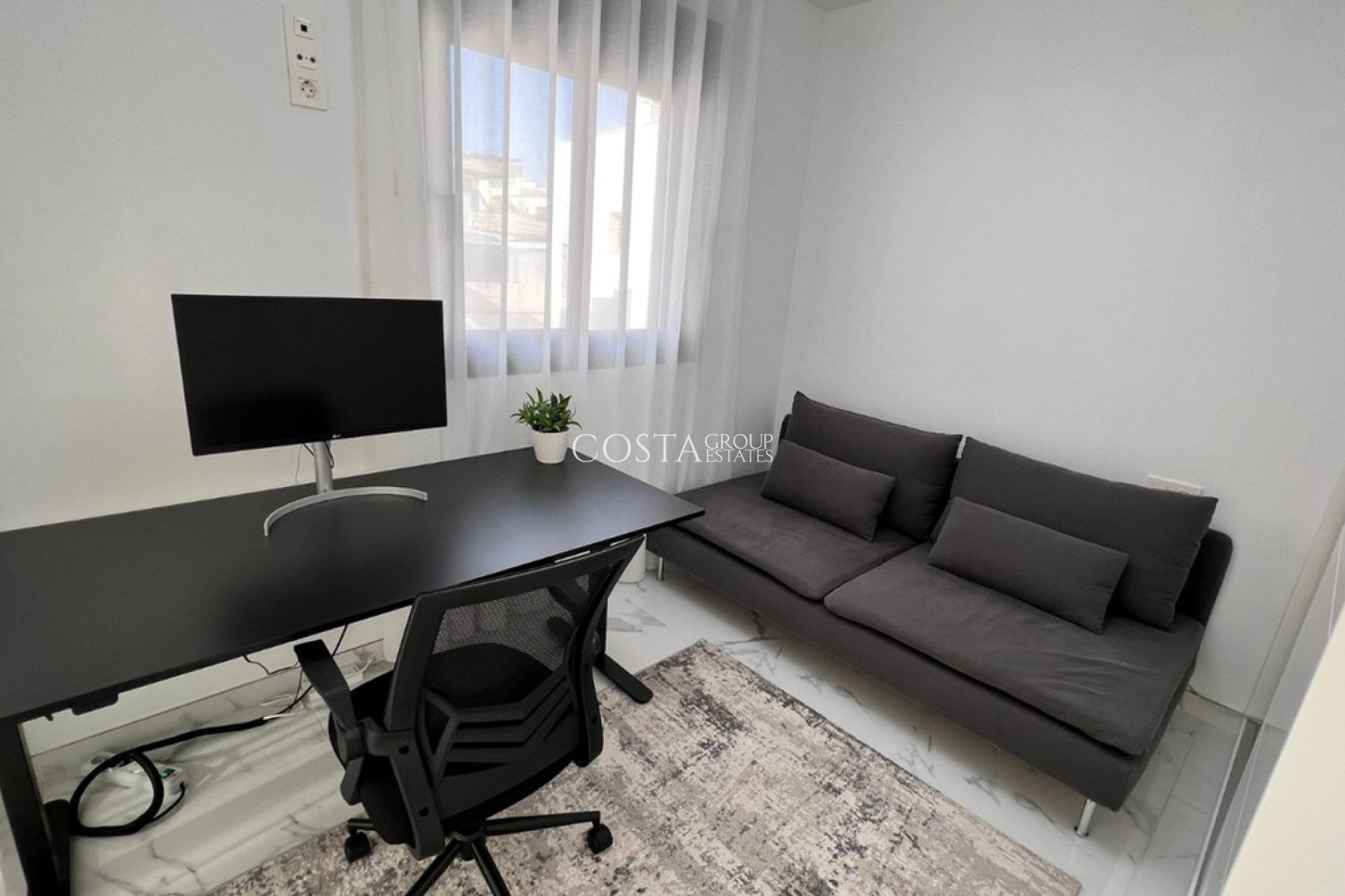 Resale - Villa -
Los Montesinos - Los Montesinos Centro