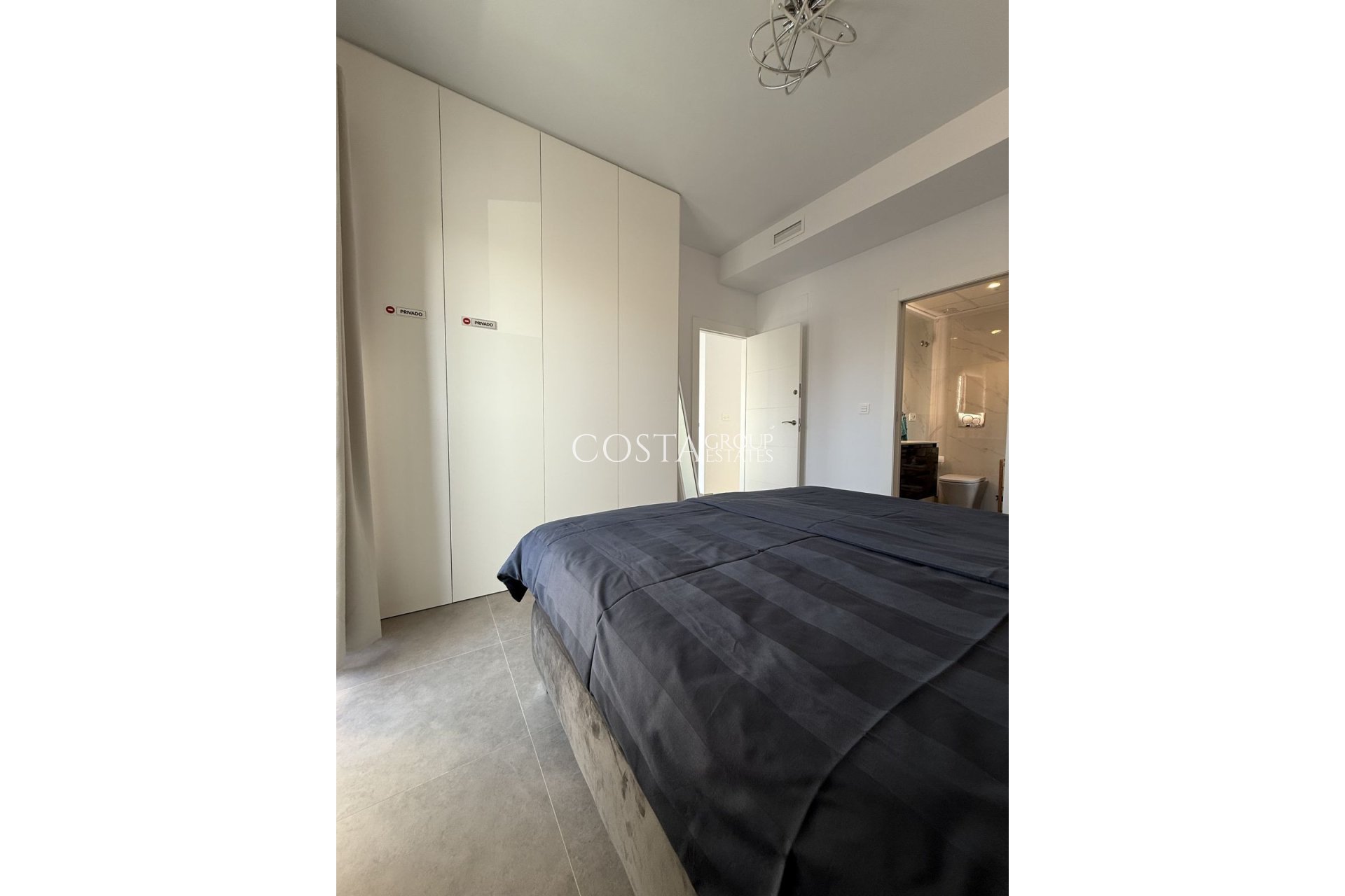 Resale - Villa -
Los Montesinos - Los Montesinos Centro