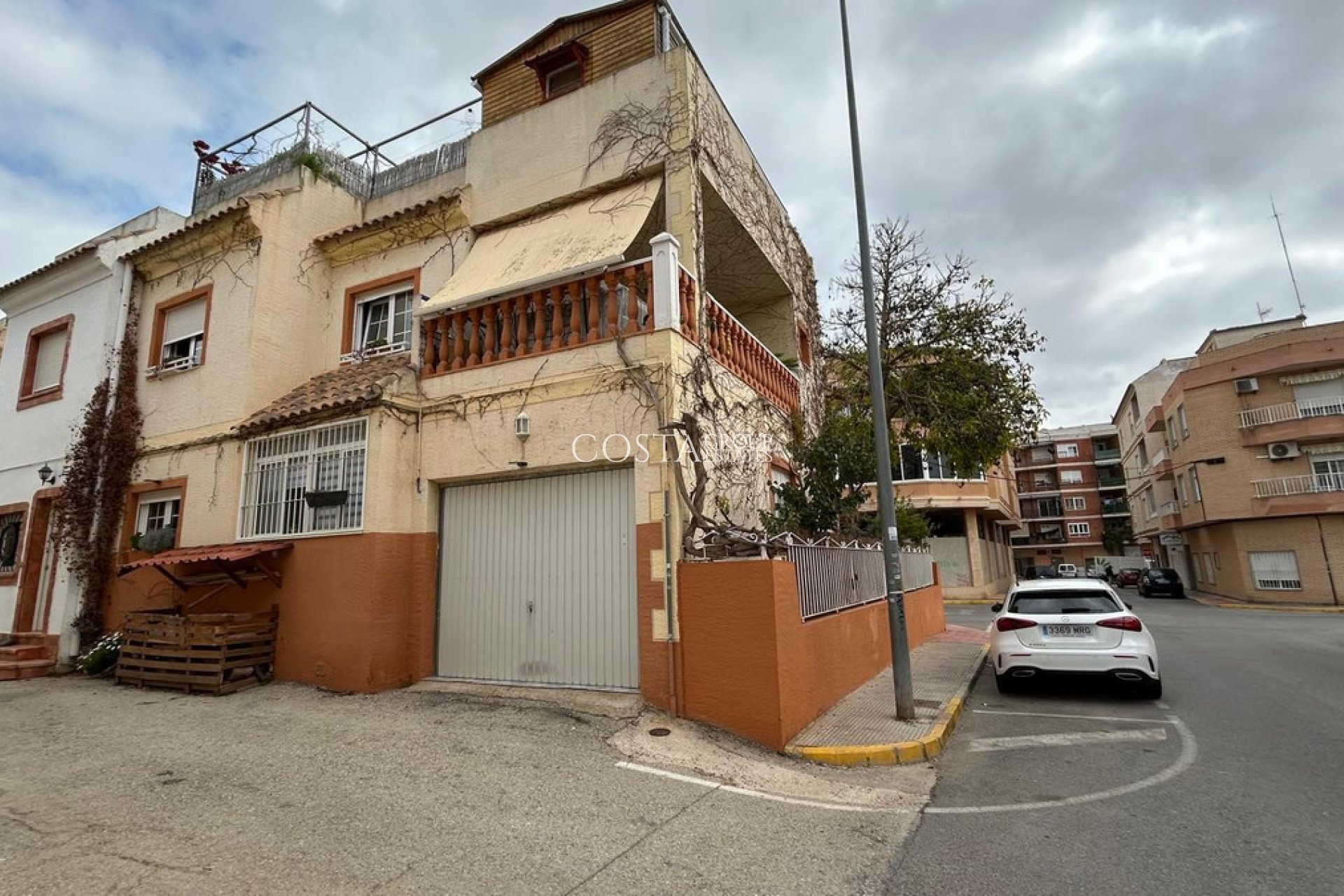 Resale - Villa -
Los Montesinos - Los Montesinos Centro