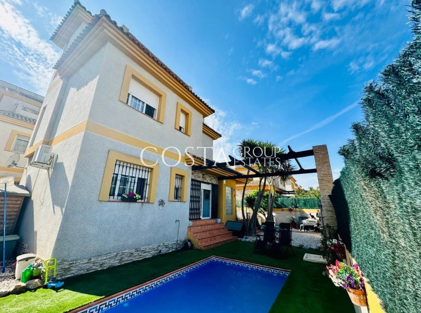 Resale - Villa -
Los Montesinos - Los Montesinos Centro