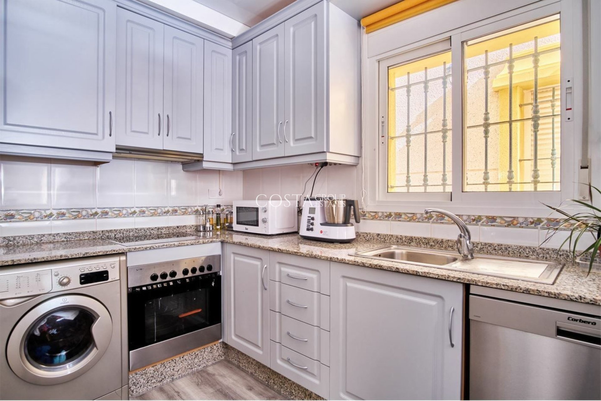 Resale - Villa -
Los Montesinos - Los Montesinos Centro