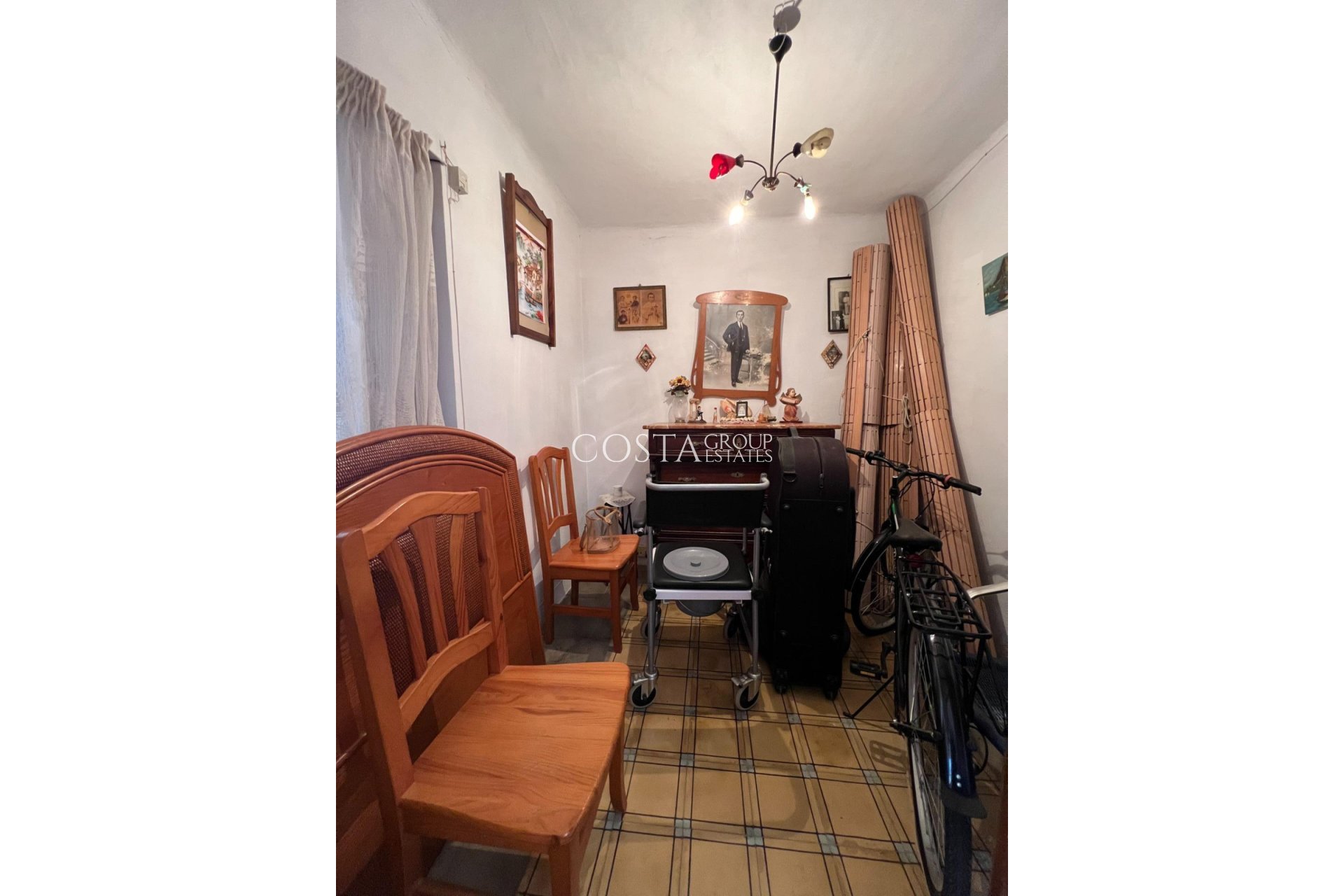 Resale - Villa -
Novelda - Estación