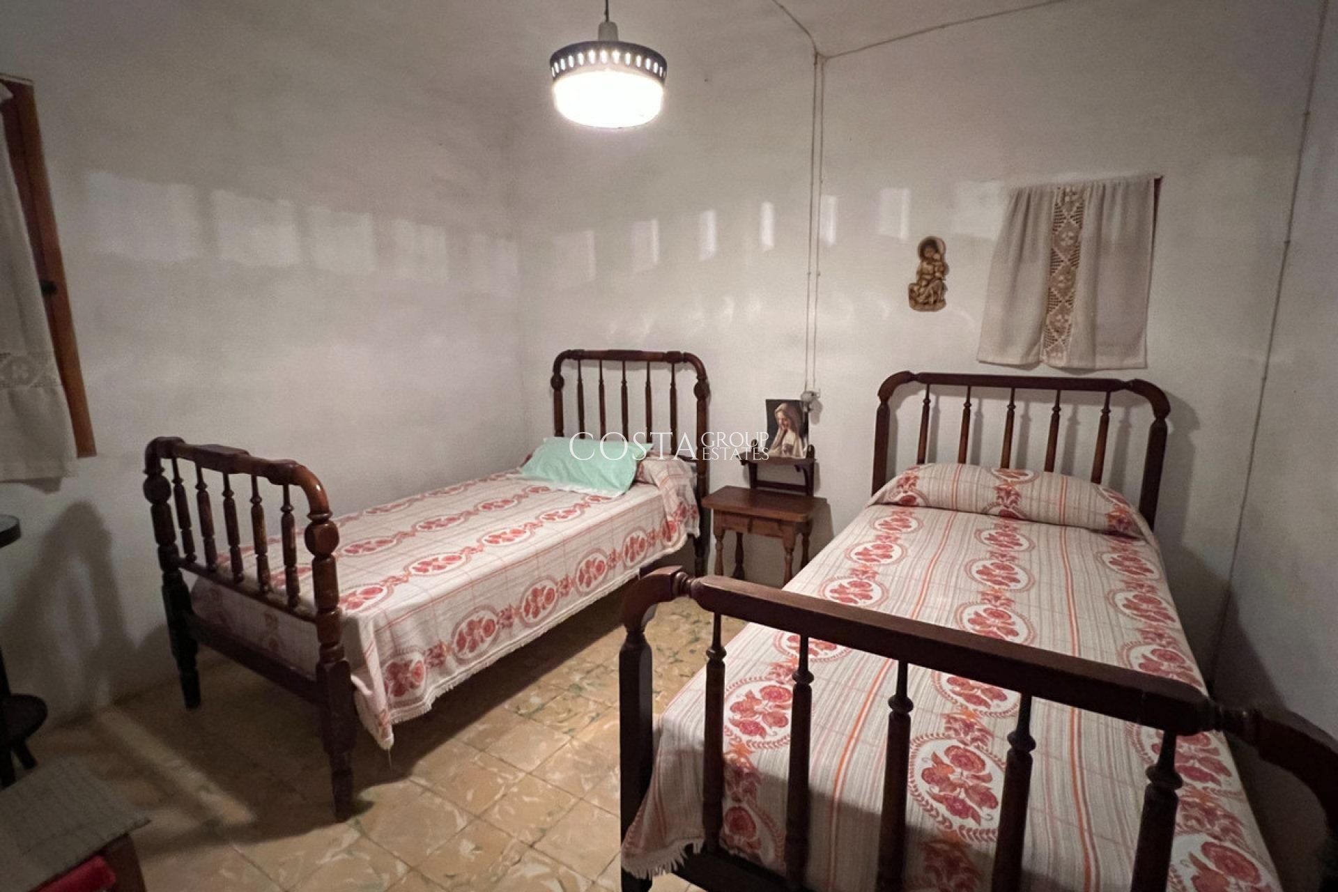 Resale - Villa -
Novelda - Estación