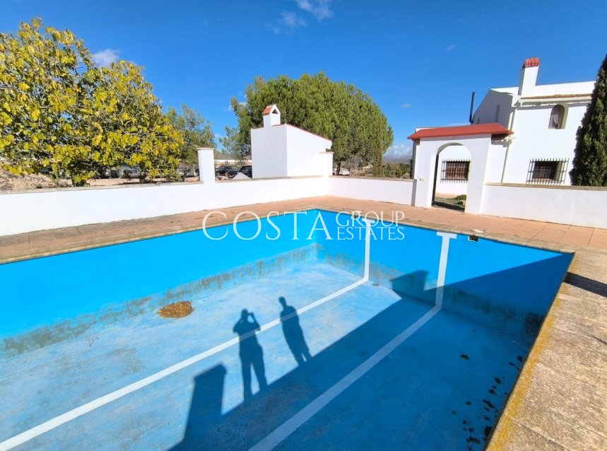 Resale - Villa -
Novelda - Novelda Centro