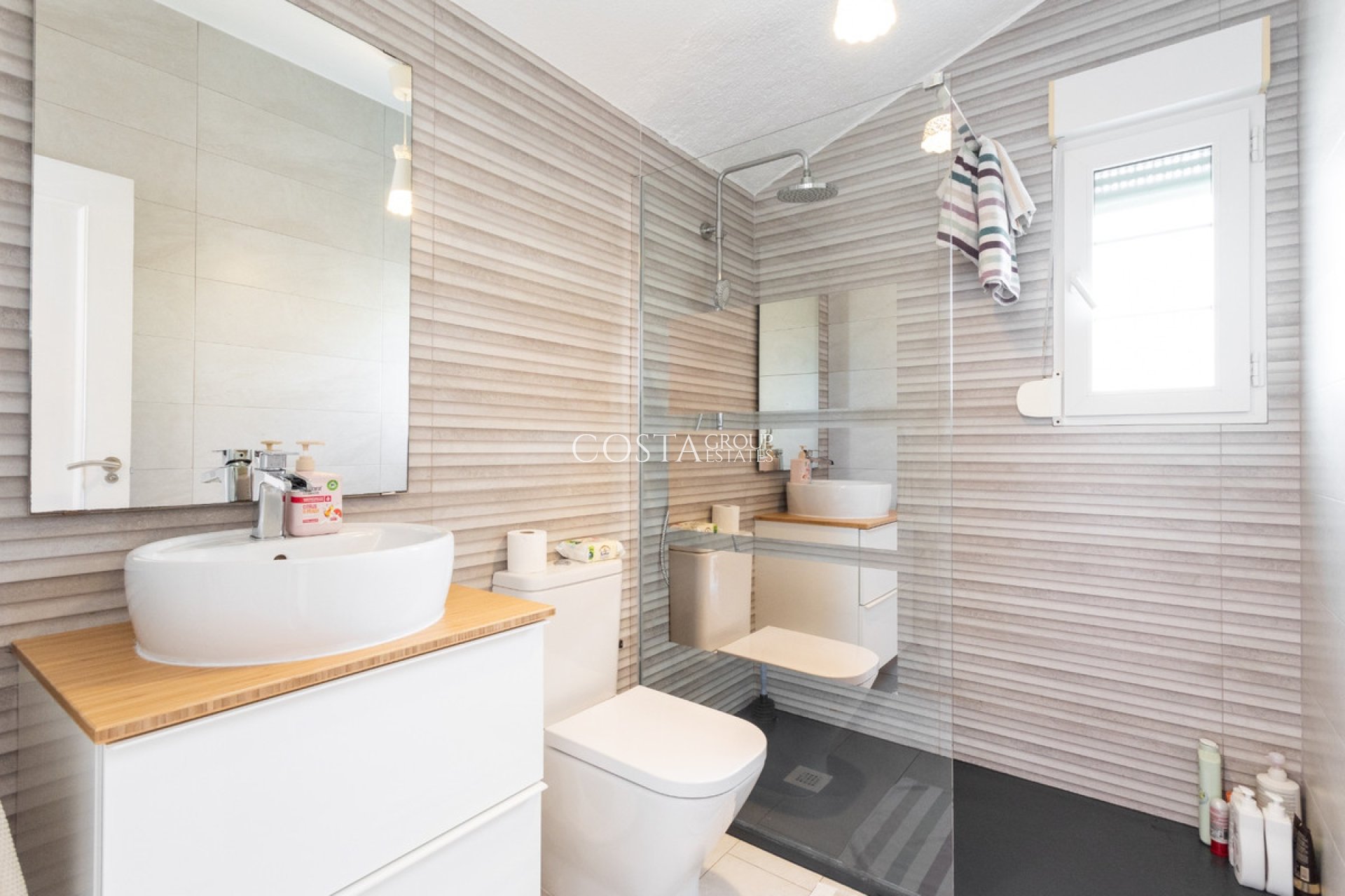 Resale - Villa -
Orihuela - Cabo Roig