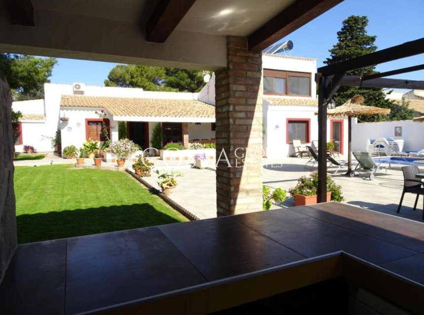 Resale - Villa -
Orihuela - Cabo Roig