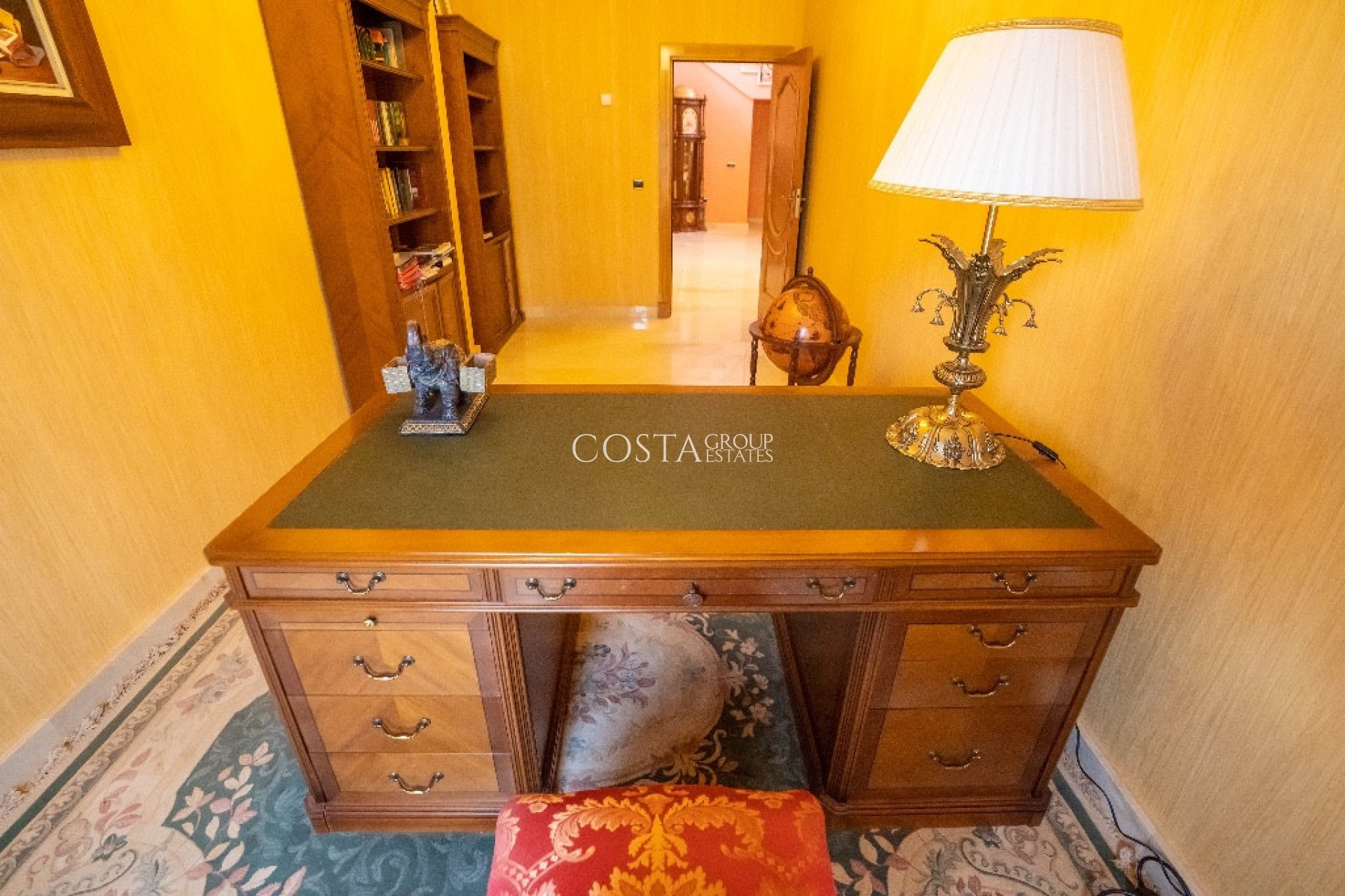 Resale - Villa -
Orihuela - Campoamor