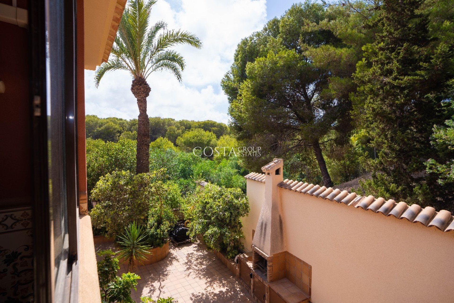 Resale - Villa -
Orihuela - Campoamor