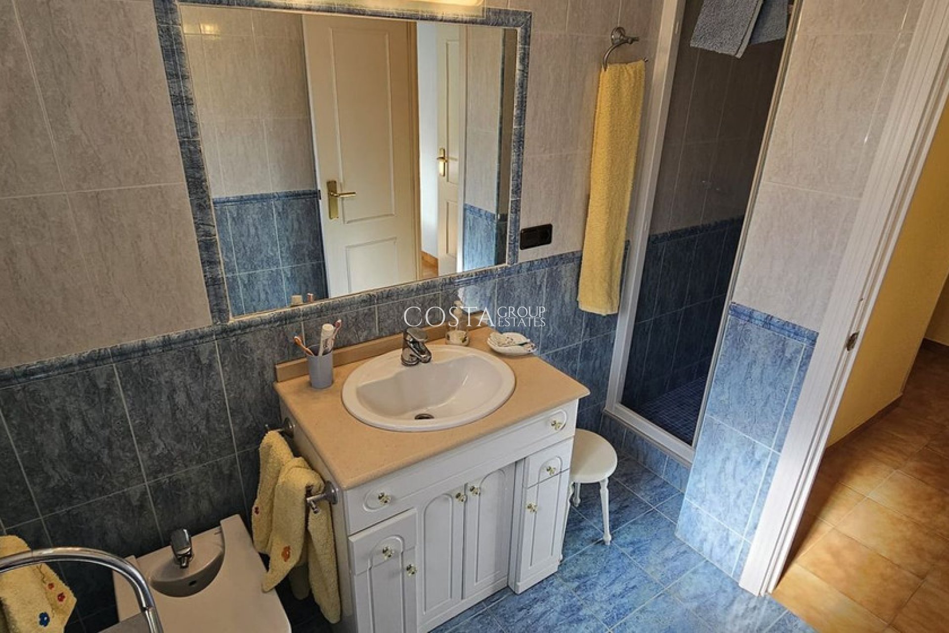 Resale - Villa -
Orihuela - Campoamor