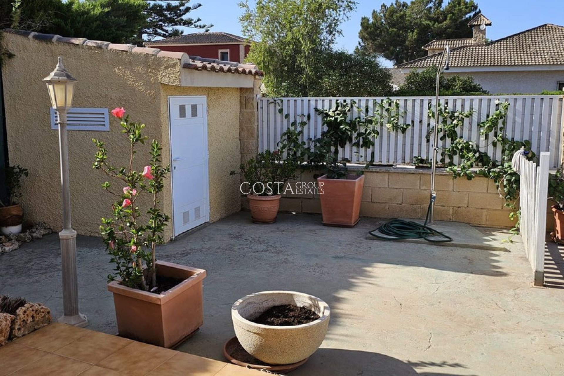 Resale - Villa -
Orihuela - Campoamor