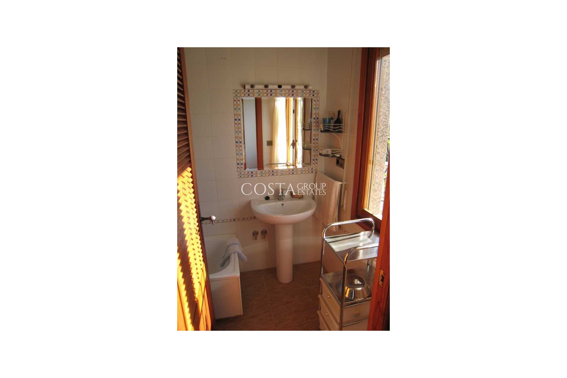 Resale - Villa -
Orihuela - Campoamor