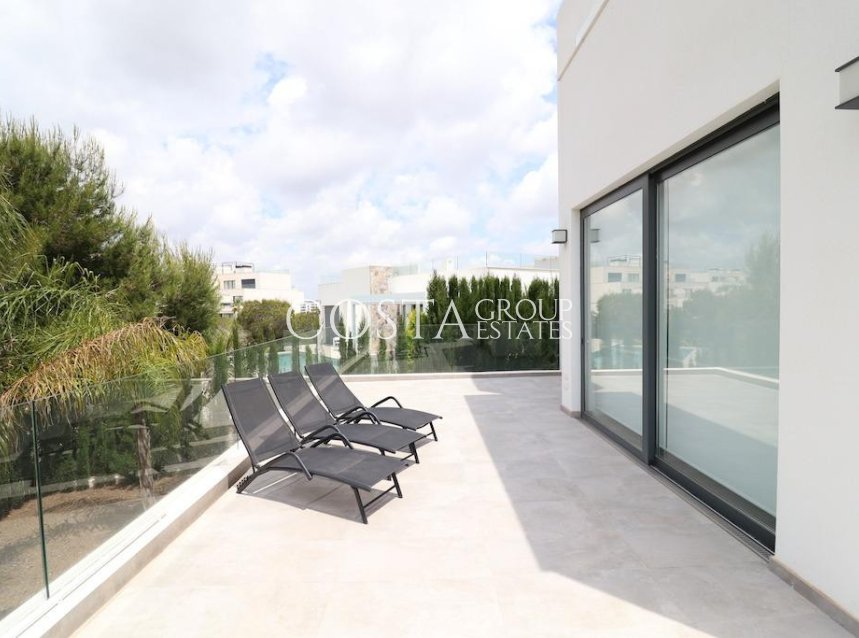 Resale - Villa -
Orihuela - Campoamor