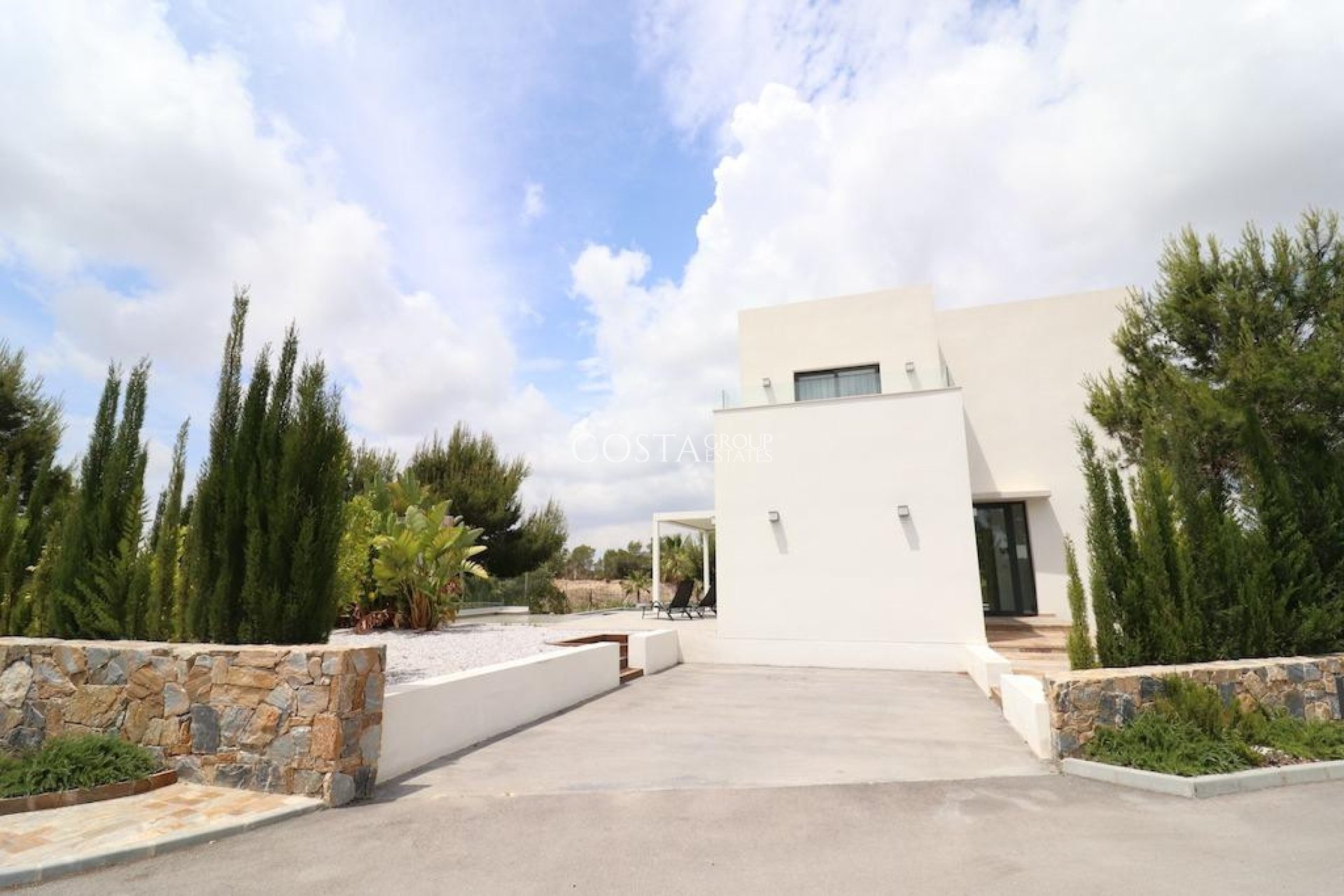 Resale - Villa -
Orihuela - Campoamor