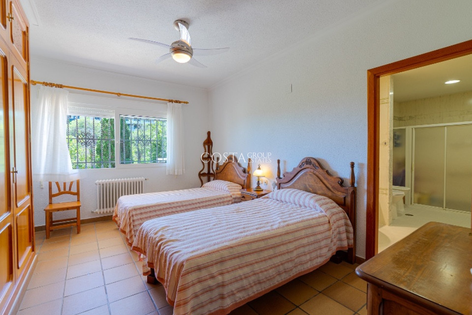 Resale - Villa -
Orihuela - Campoamor