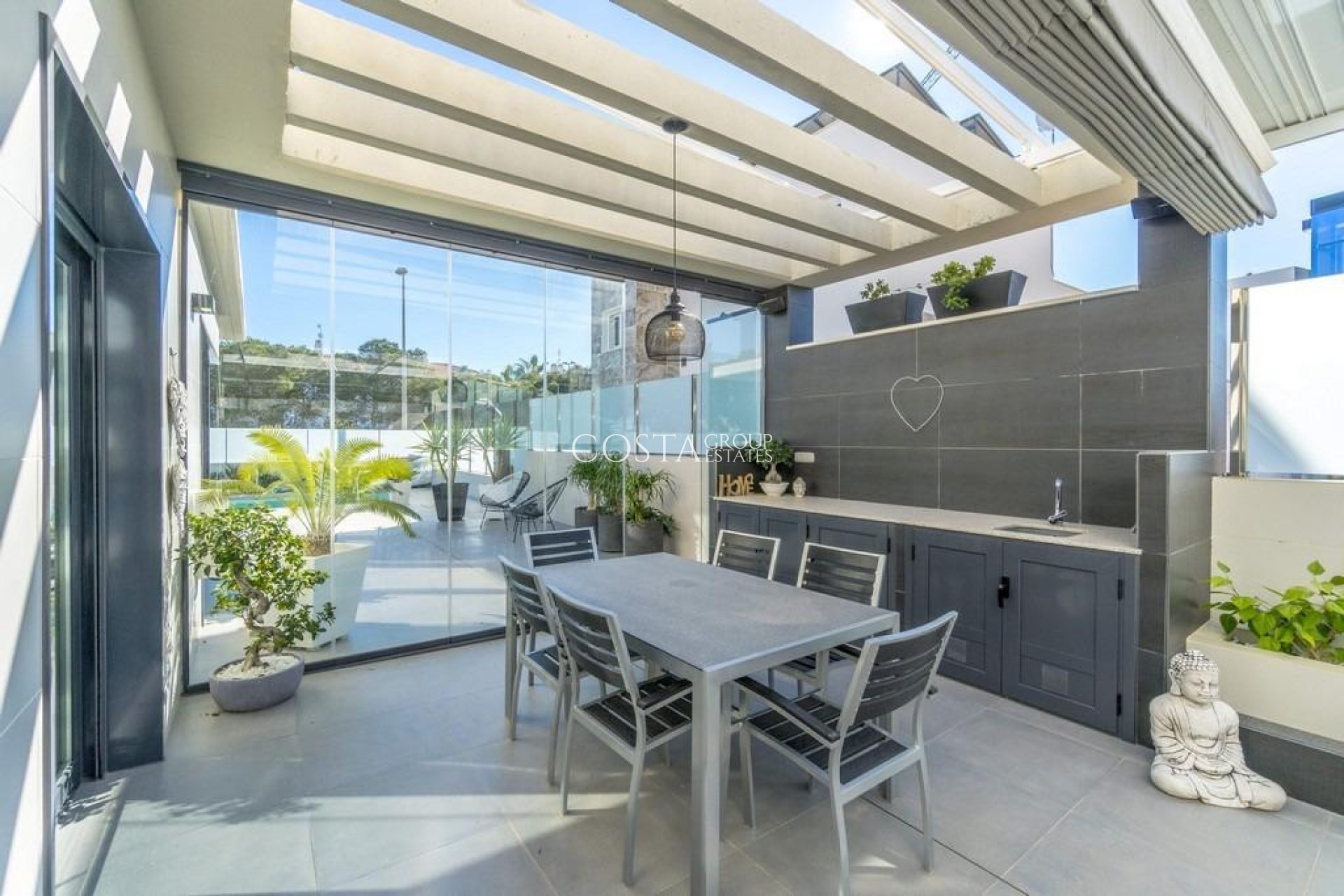 Resale - Villa -
Orihuela - Campoamor