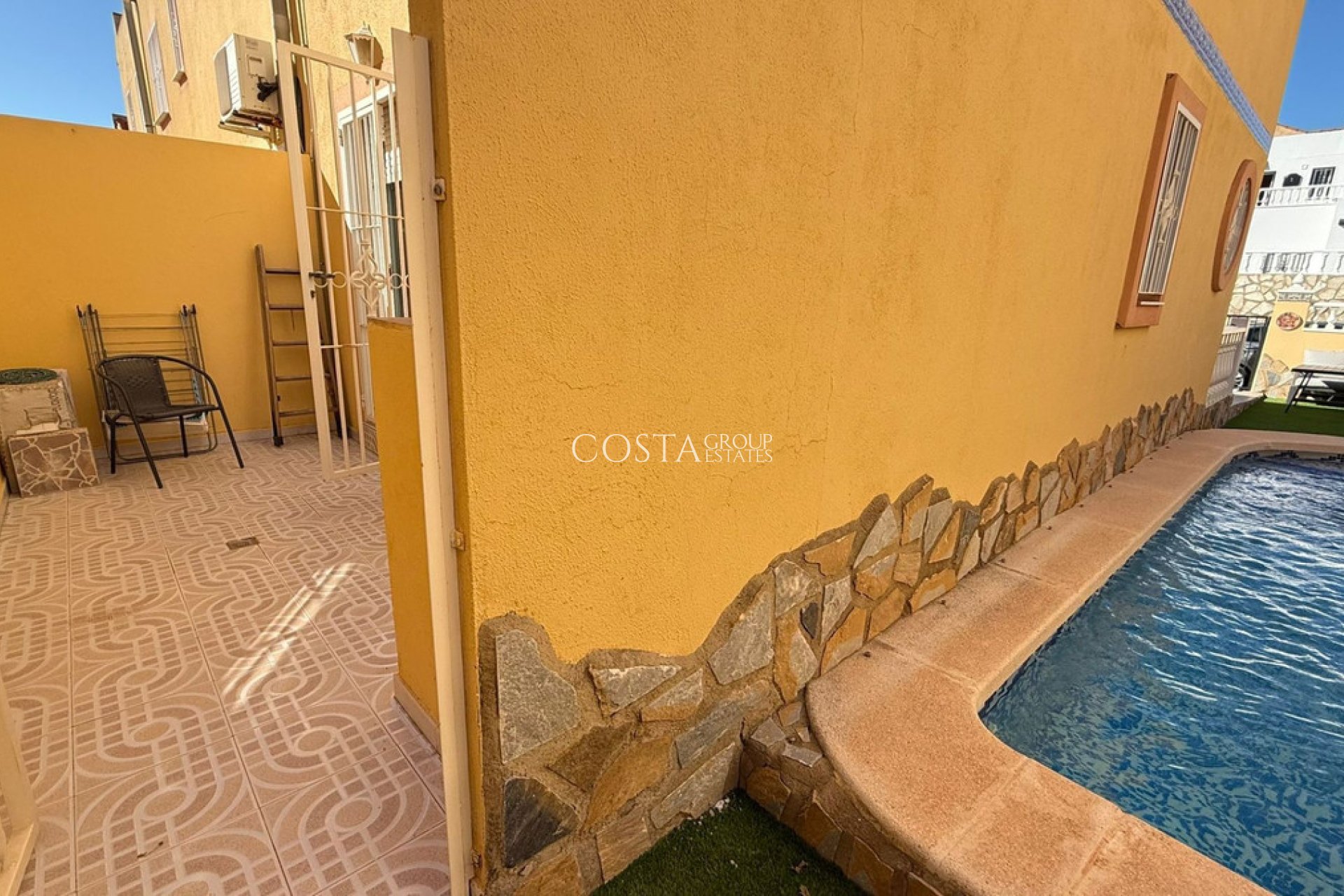 Resale - Villa -
Orihuela Costa - Blue Lagoon