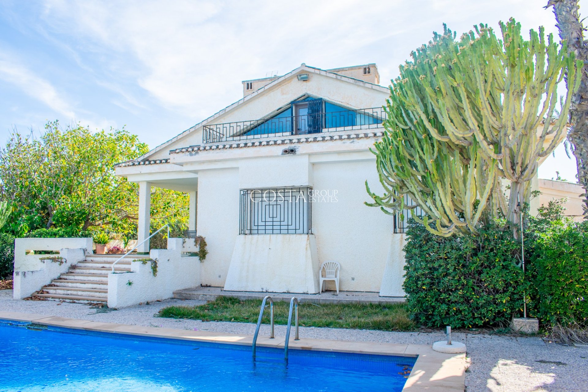 Resale - Villa -
Orihuela Costa - Cabo Roig