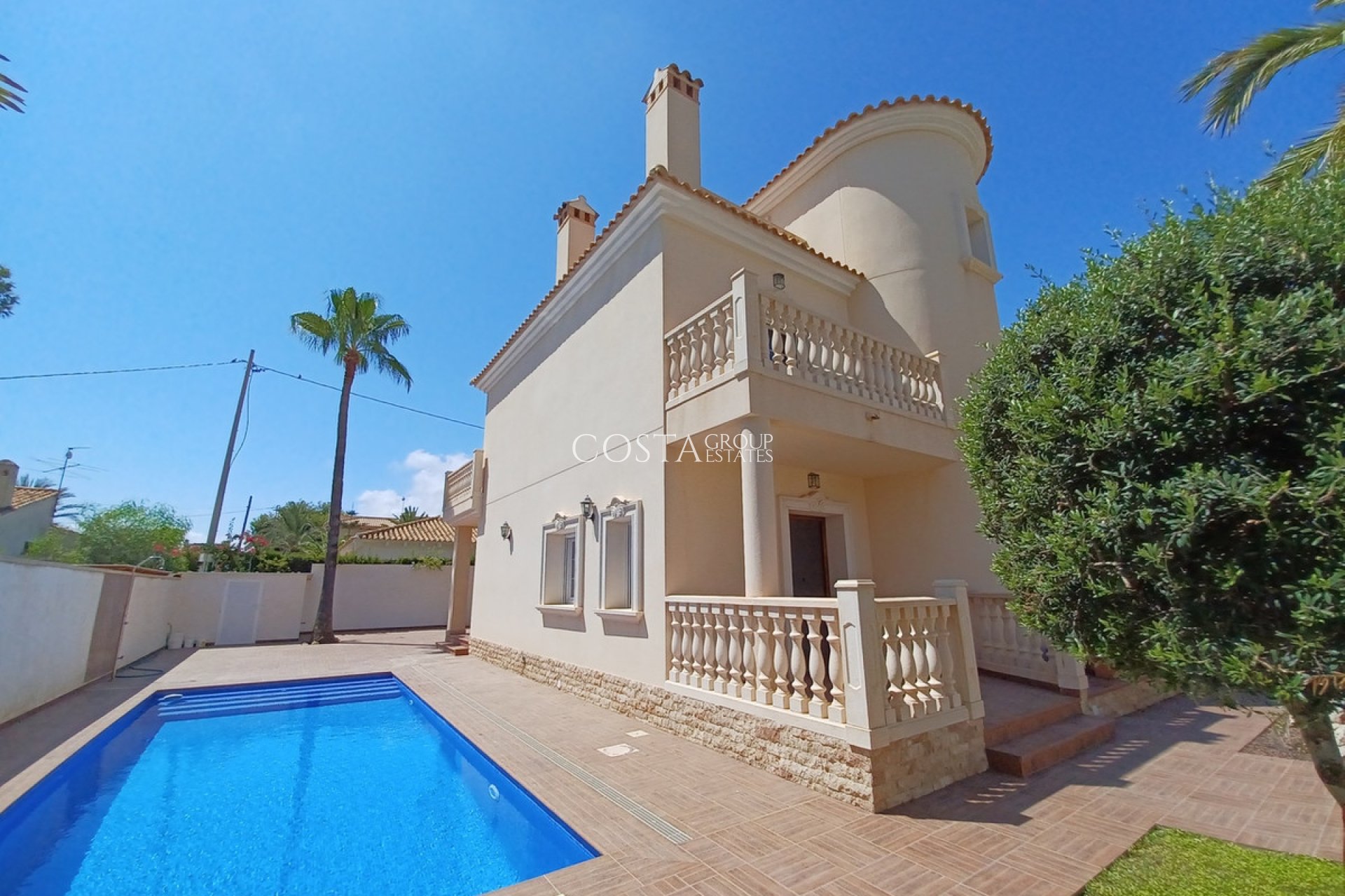 Resale - Villa -
Orihuela Costa - Cabo Roig