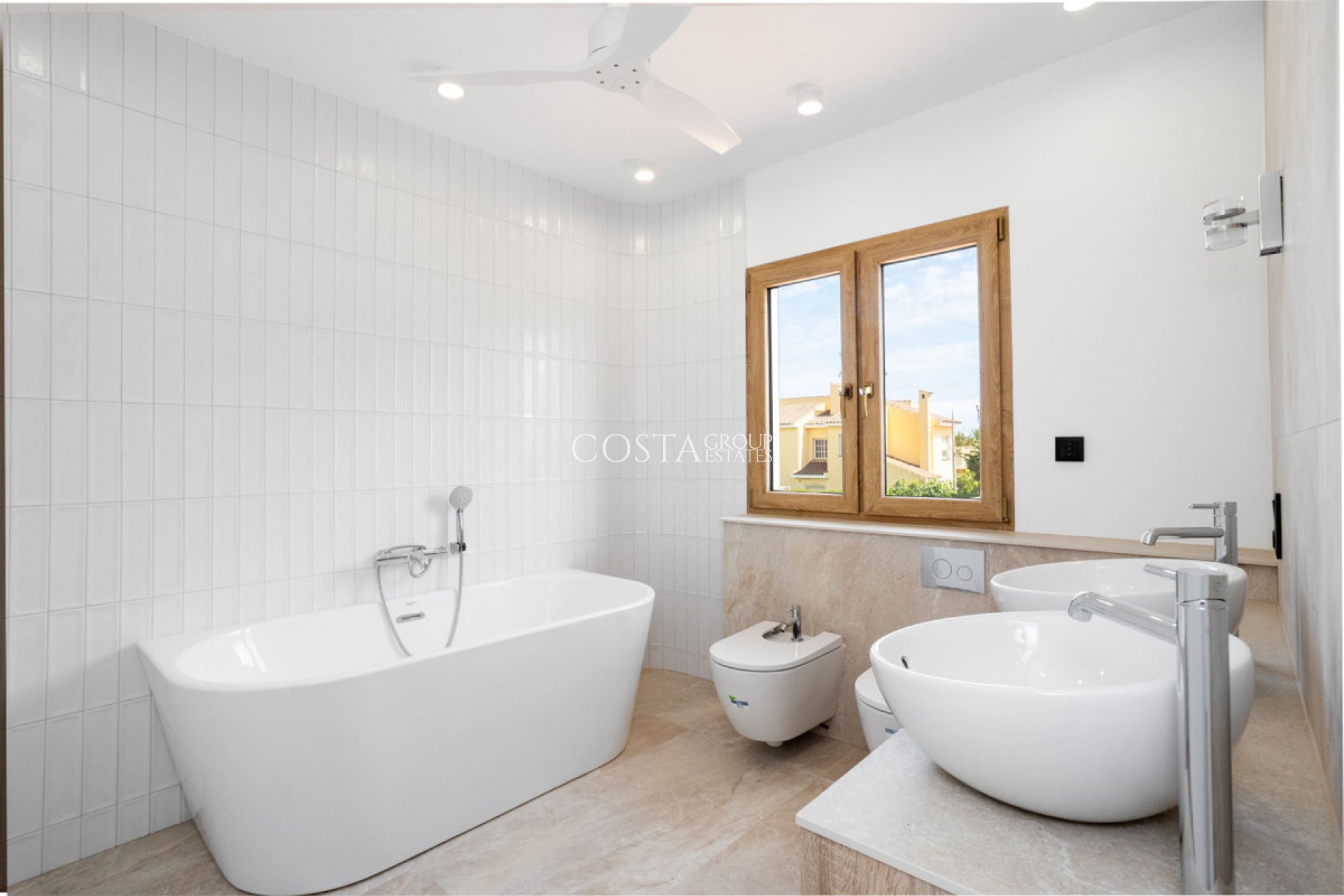 Resale - Villa -
Orihuela Costa - Cabo Roig