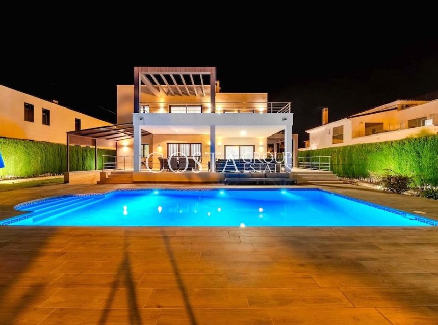 Resale - Villa -
Orihuela Costa - Cabo Roig