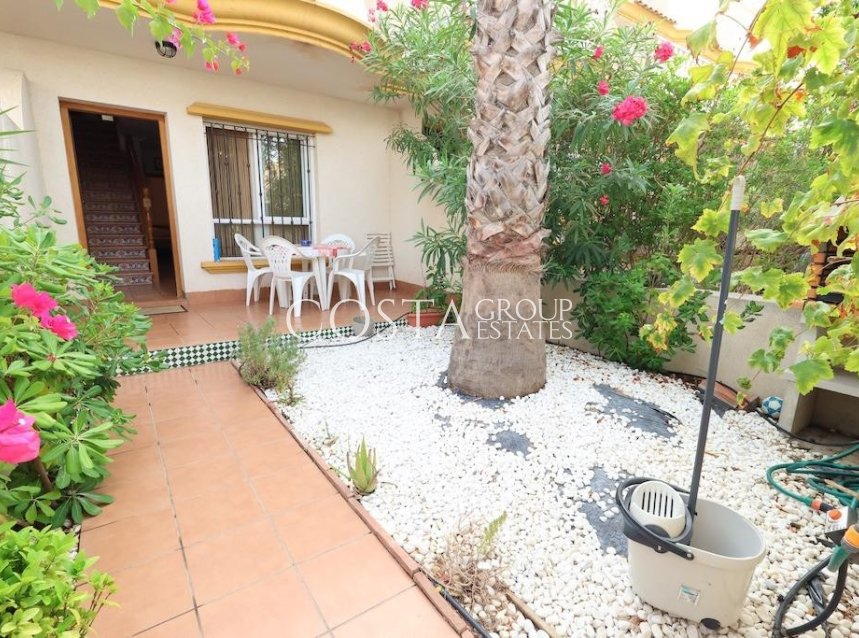 Resale - Villa -
Orihuela Costa - Cabo Roig