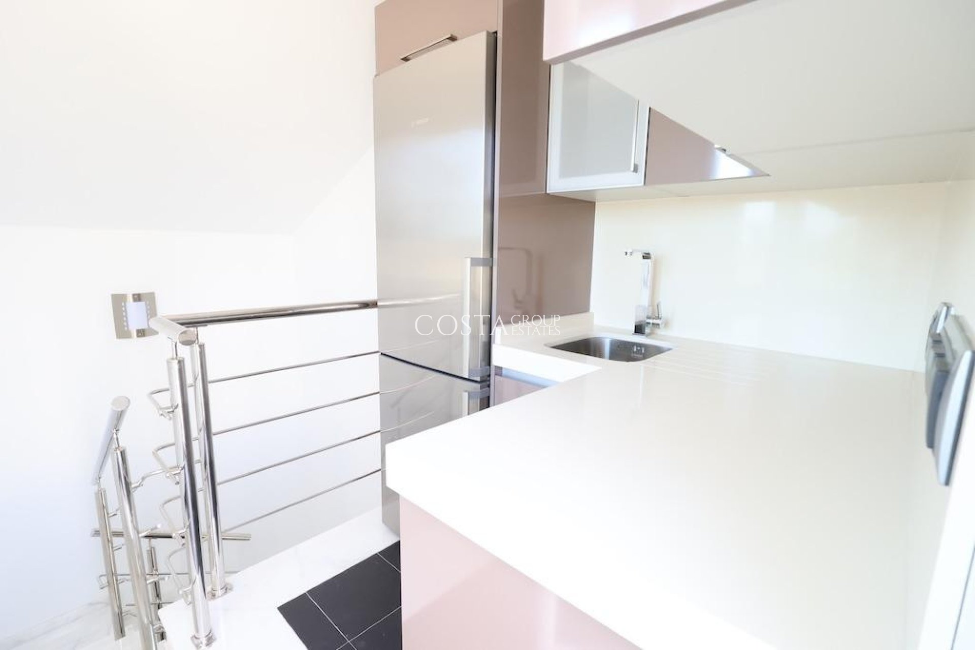 Resale - Villa -
Orihuela Costa - Cabo Roig