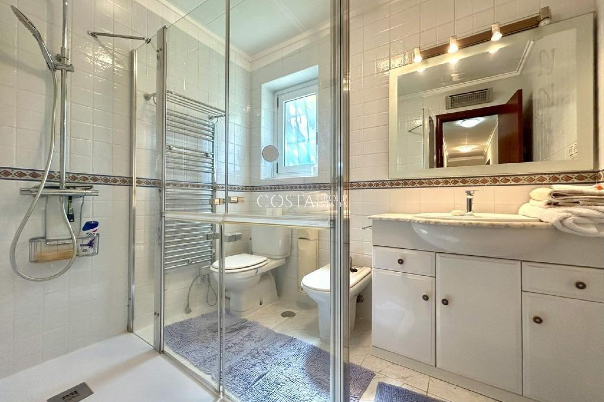 Resale - Villa -
Orihuela Costa - Cabo Roig