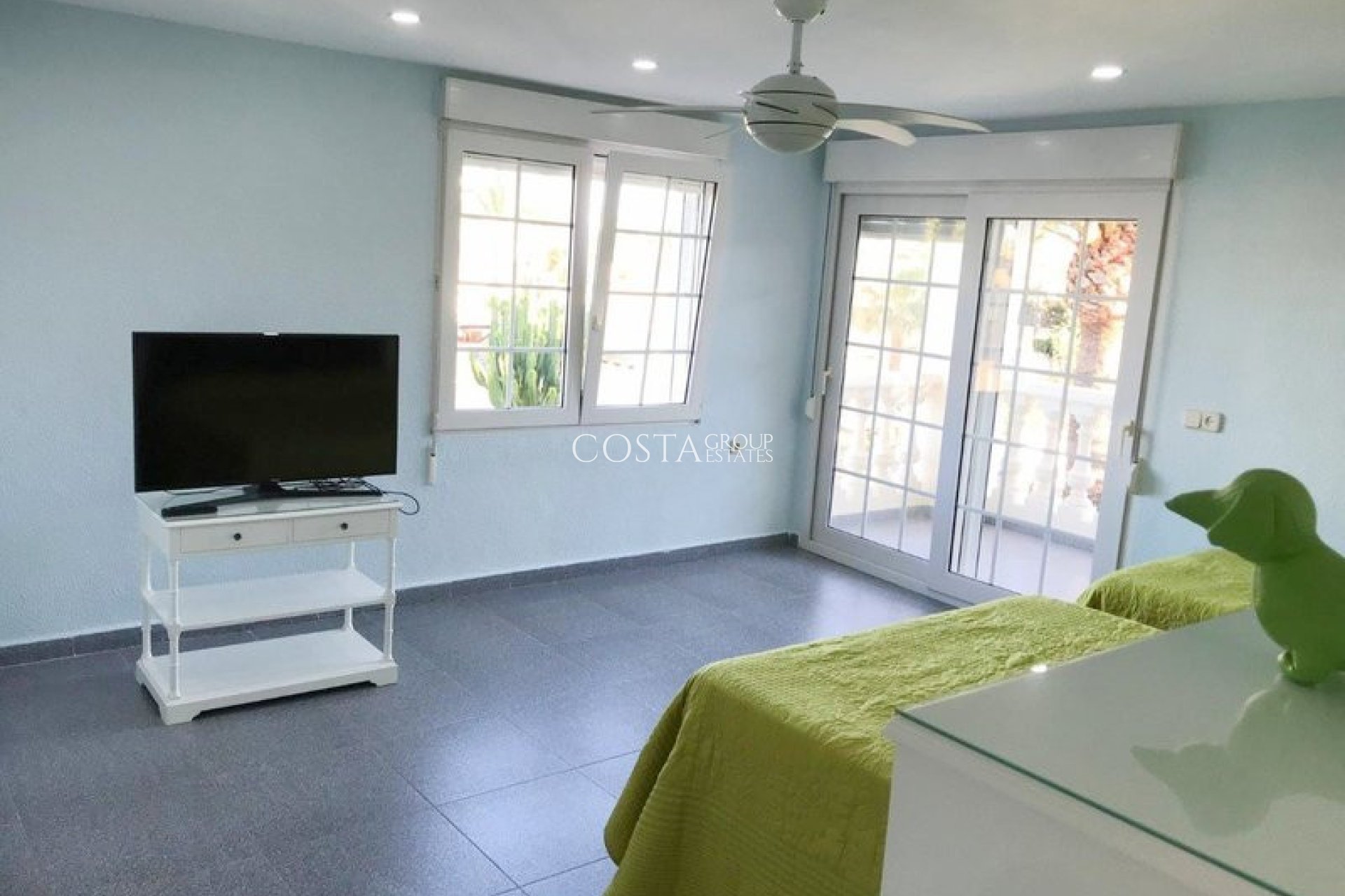 Resale - Villa -
Orihuela Costa - Cabo Roig