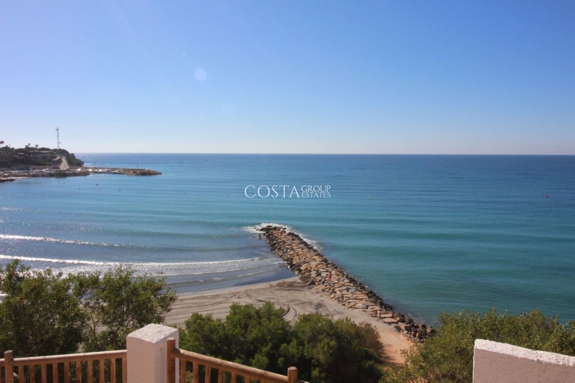 Resale - Villa -
Orihuela Costa - Cabo Roig