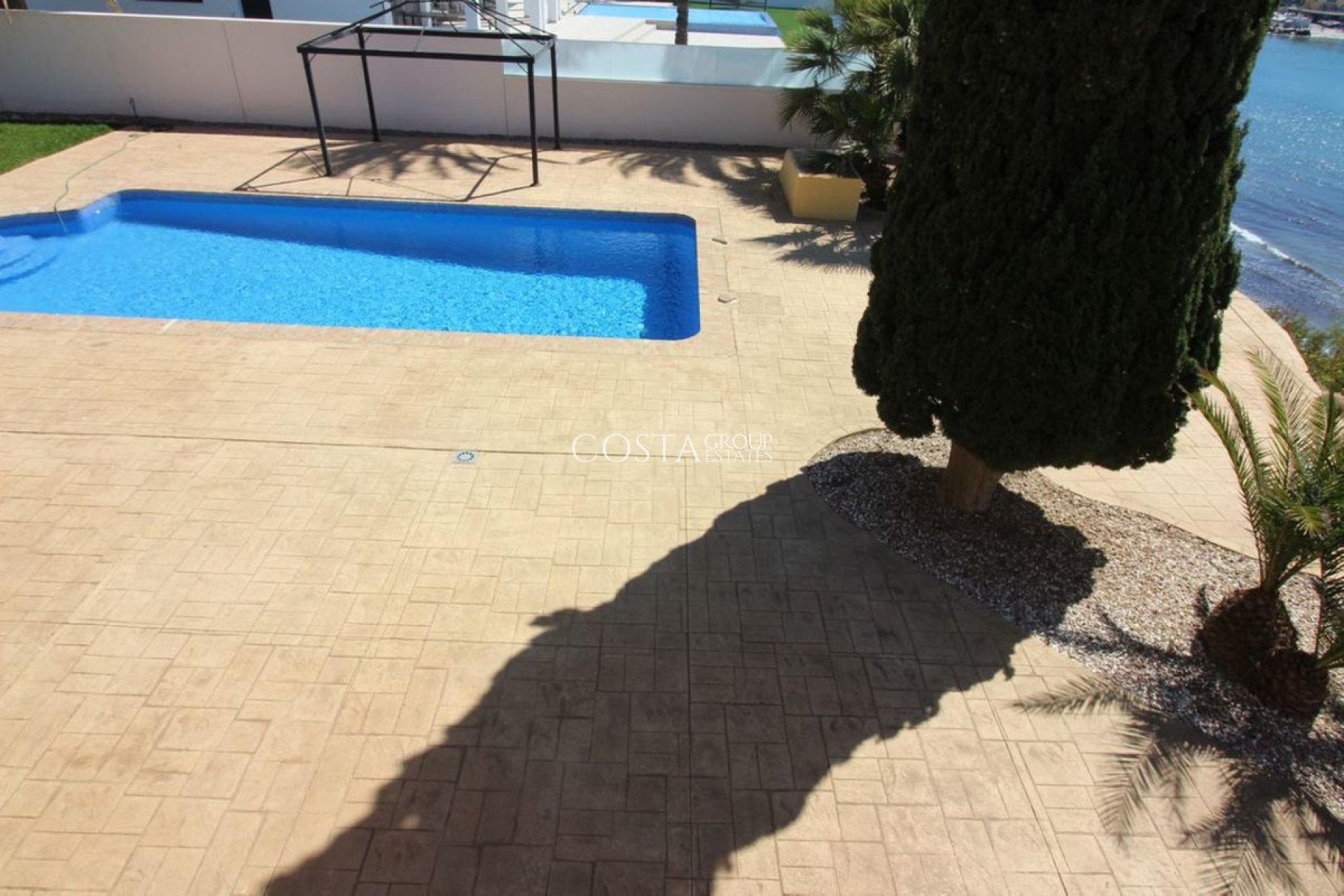 Resale - Villa -
Orihuela Costa - Cabo Roig