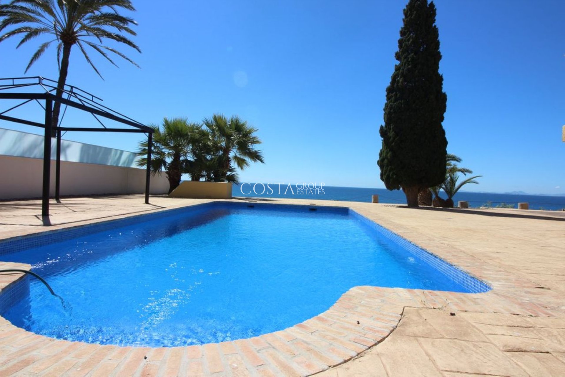 Resale - Villa -
Orihuela Costa - Cabo Roig