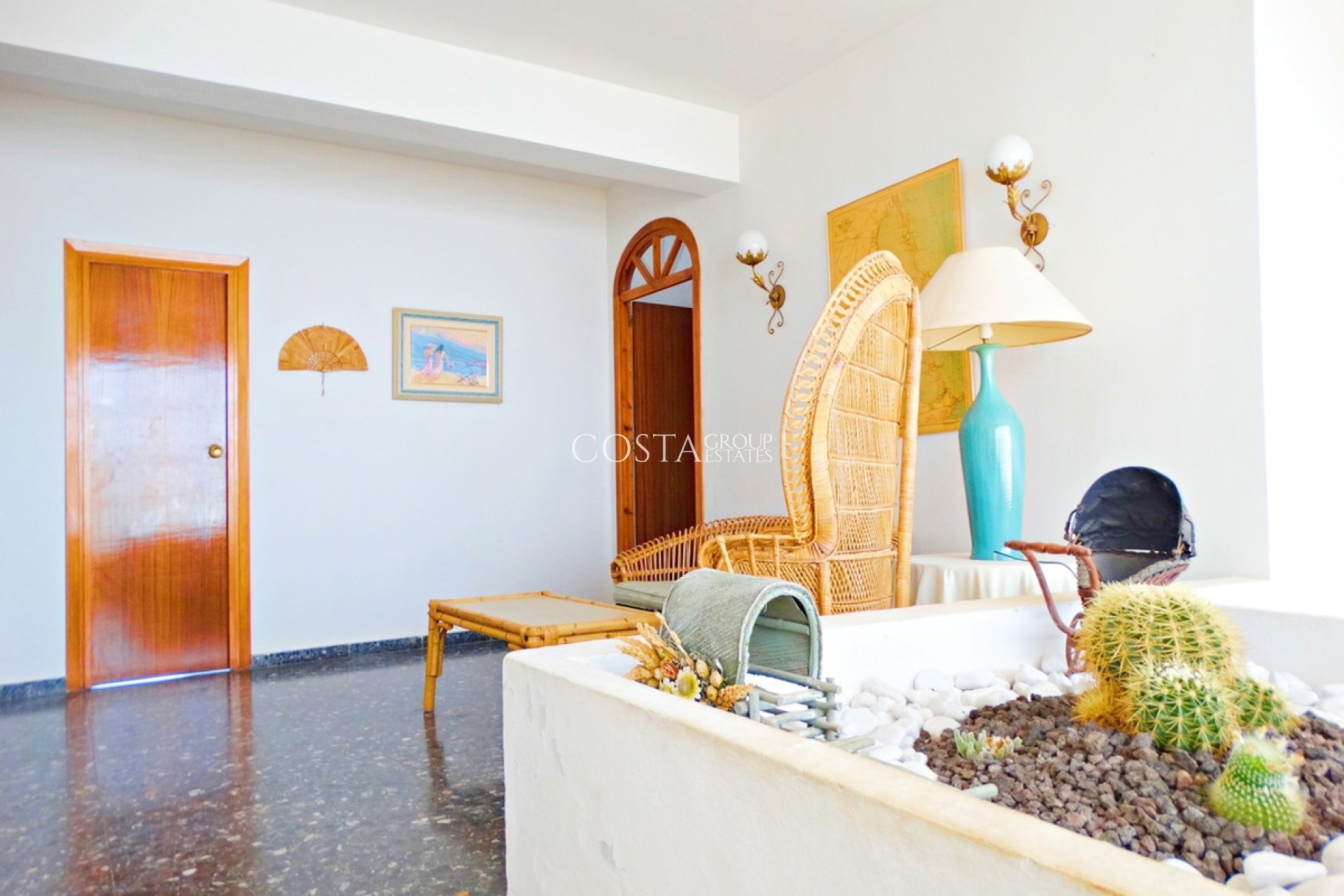 Resale - Villa -
Orihuela Costa - Cabo Roig