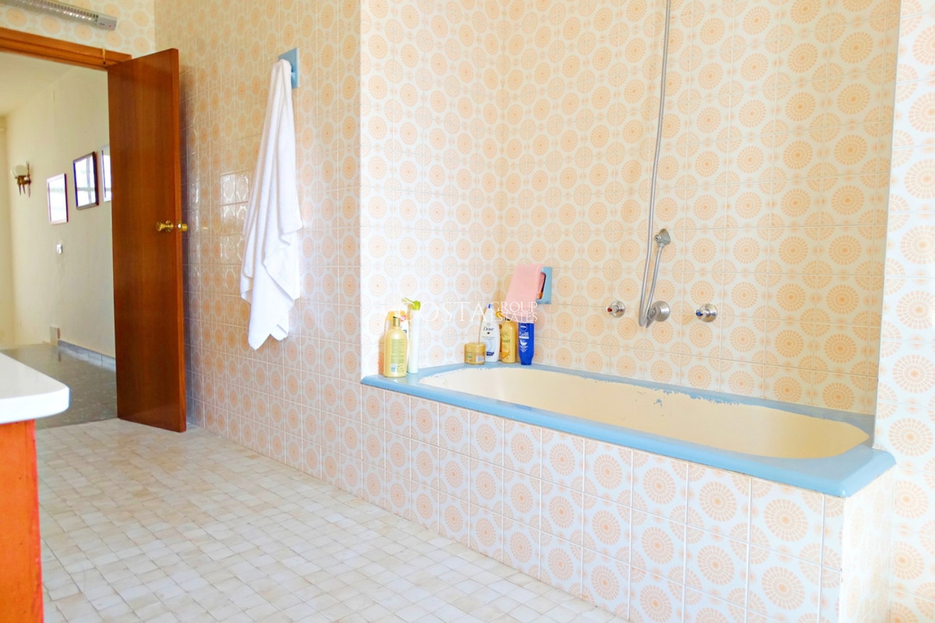 Resale - Villa -
Orihuela Costa - Cabo Roig