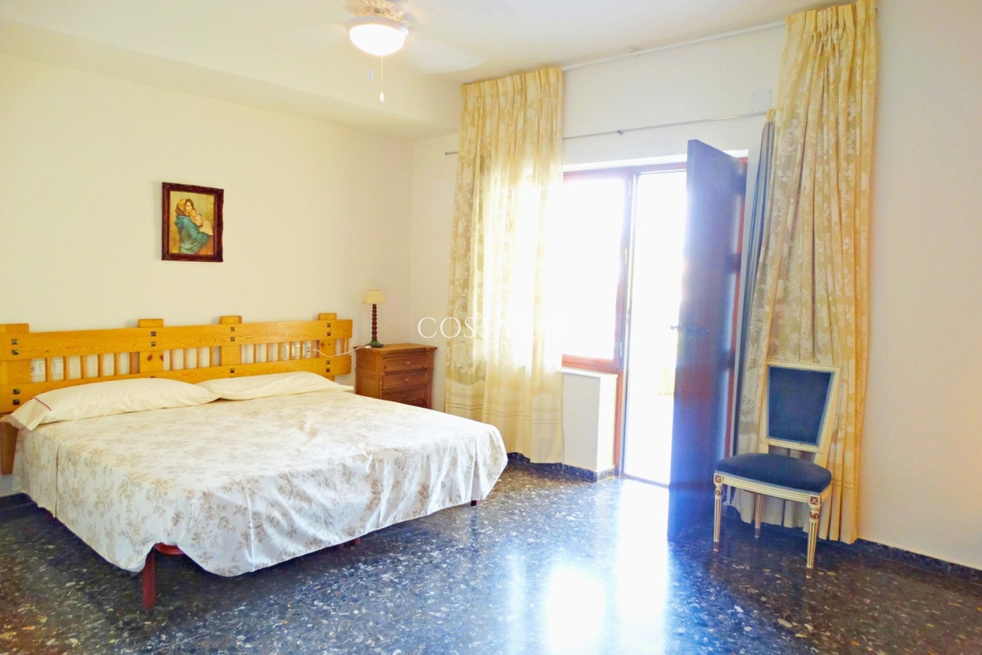 Resale - Villa -
Orihuela Costa - Cabo Roig