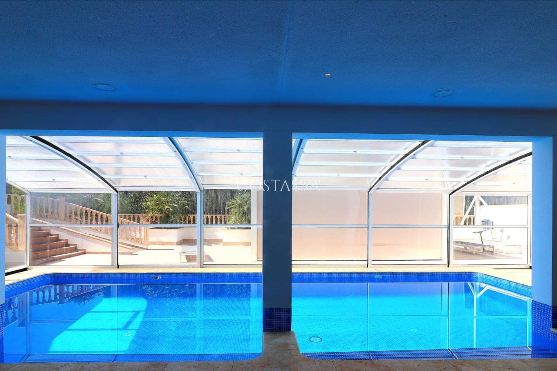 Resale - Villa -
Orihuela Costa - Campoamor