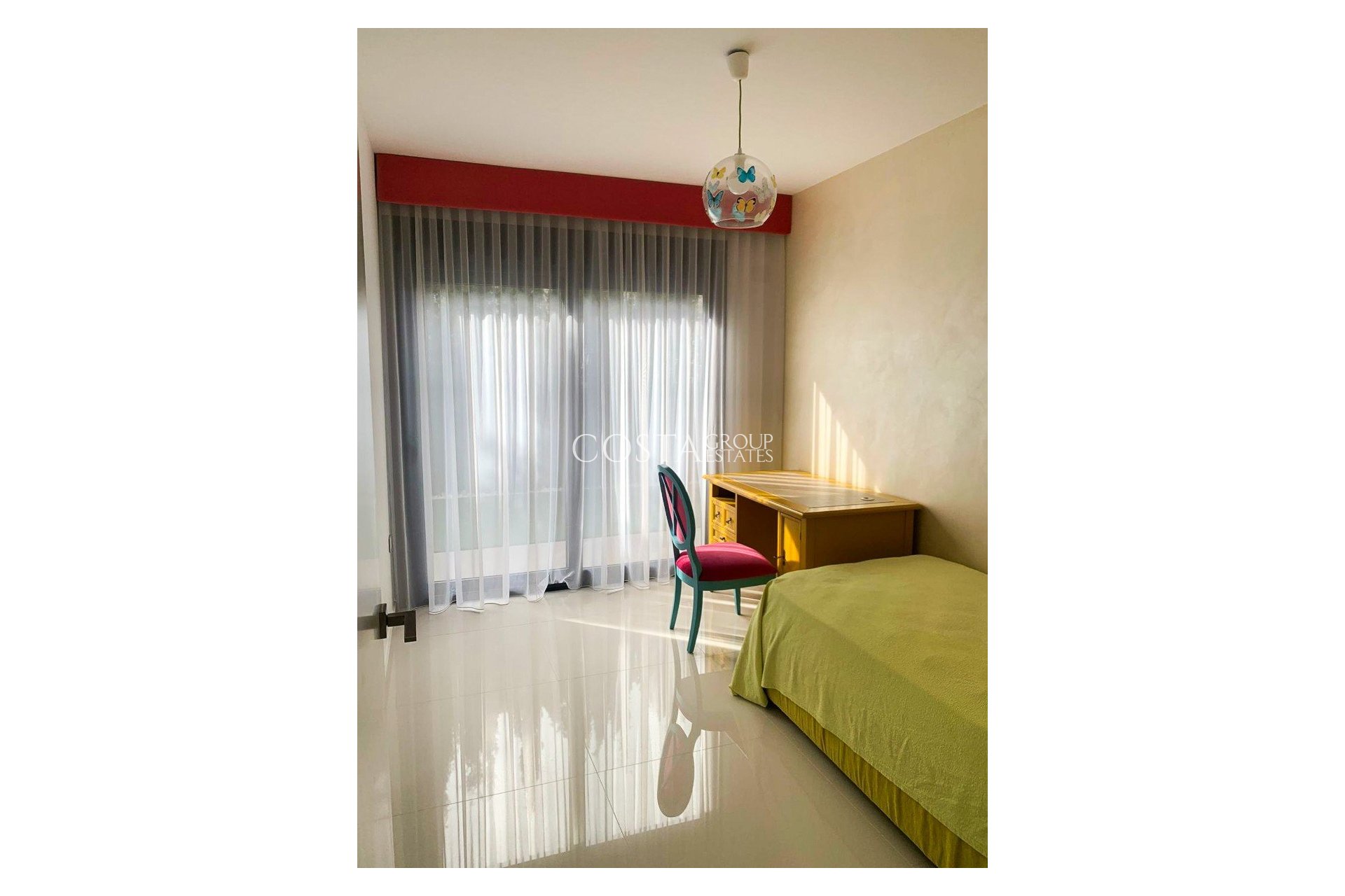 Resale - Villa -
Orihuela Costa - Campoamor