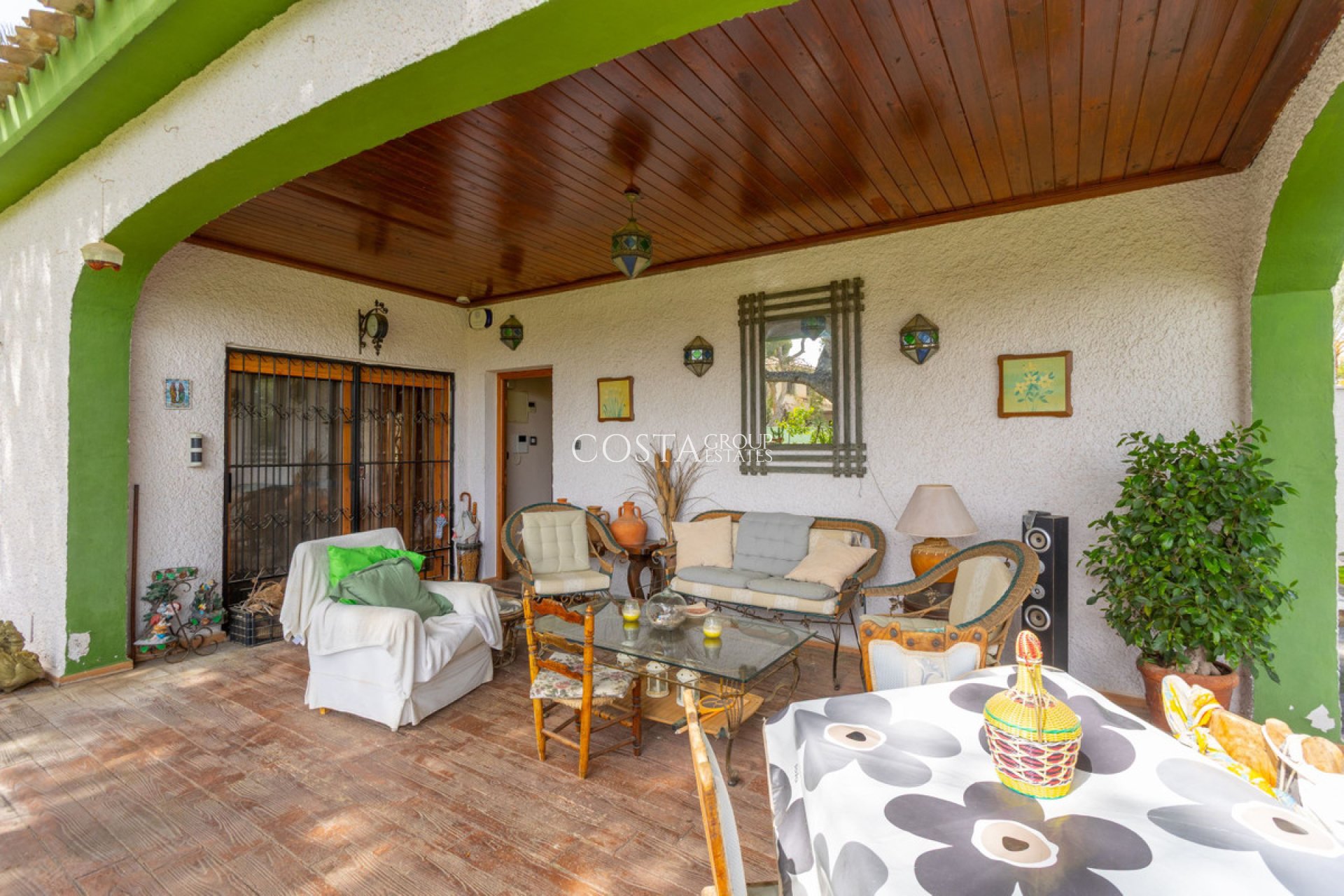 Resale - Villa -
Orihuela Costa - Campoamor