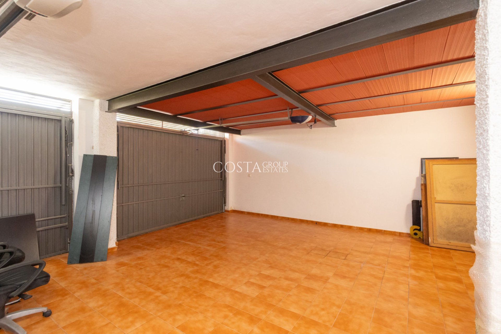 Resale - Villa -
Orihuela Costa - Campoamor