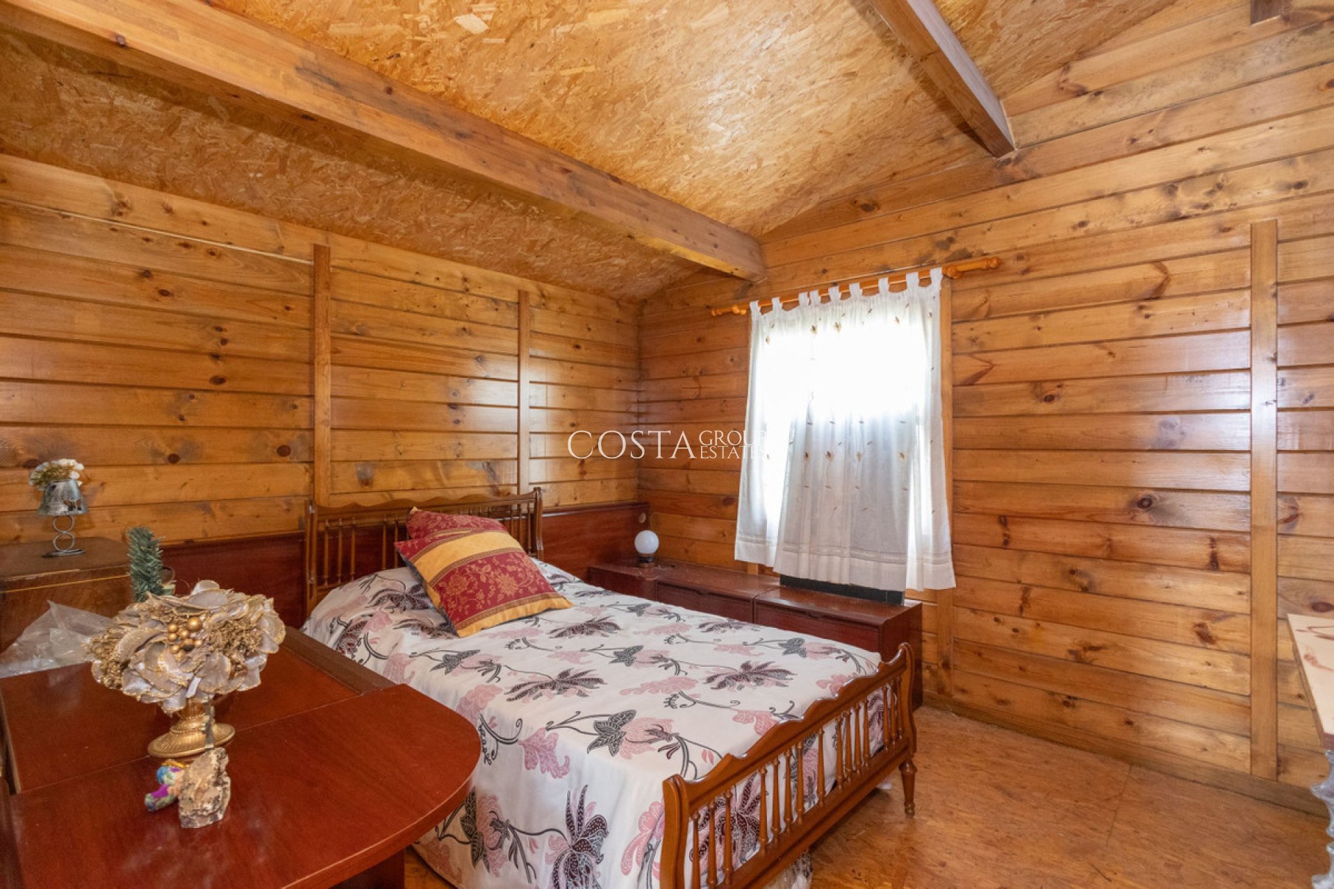 Resale - Villa -
Orihuela Costa - Campoamor