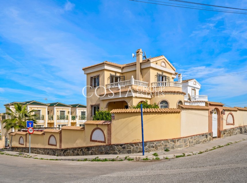 Resale - Villa -
Orihuela Costa - Castillo de Don Juan