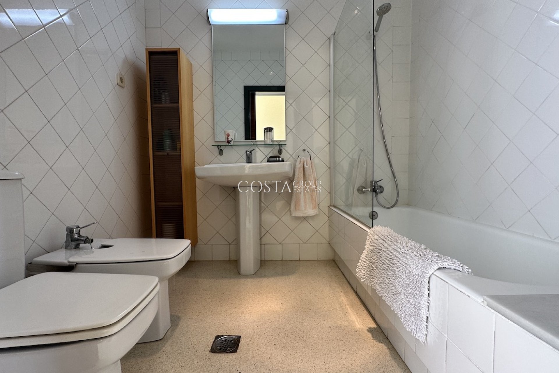 Resale - Villa -
Orihuela Costa - Dehesa de campoamor