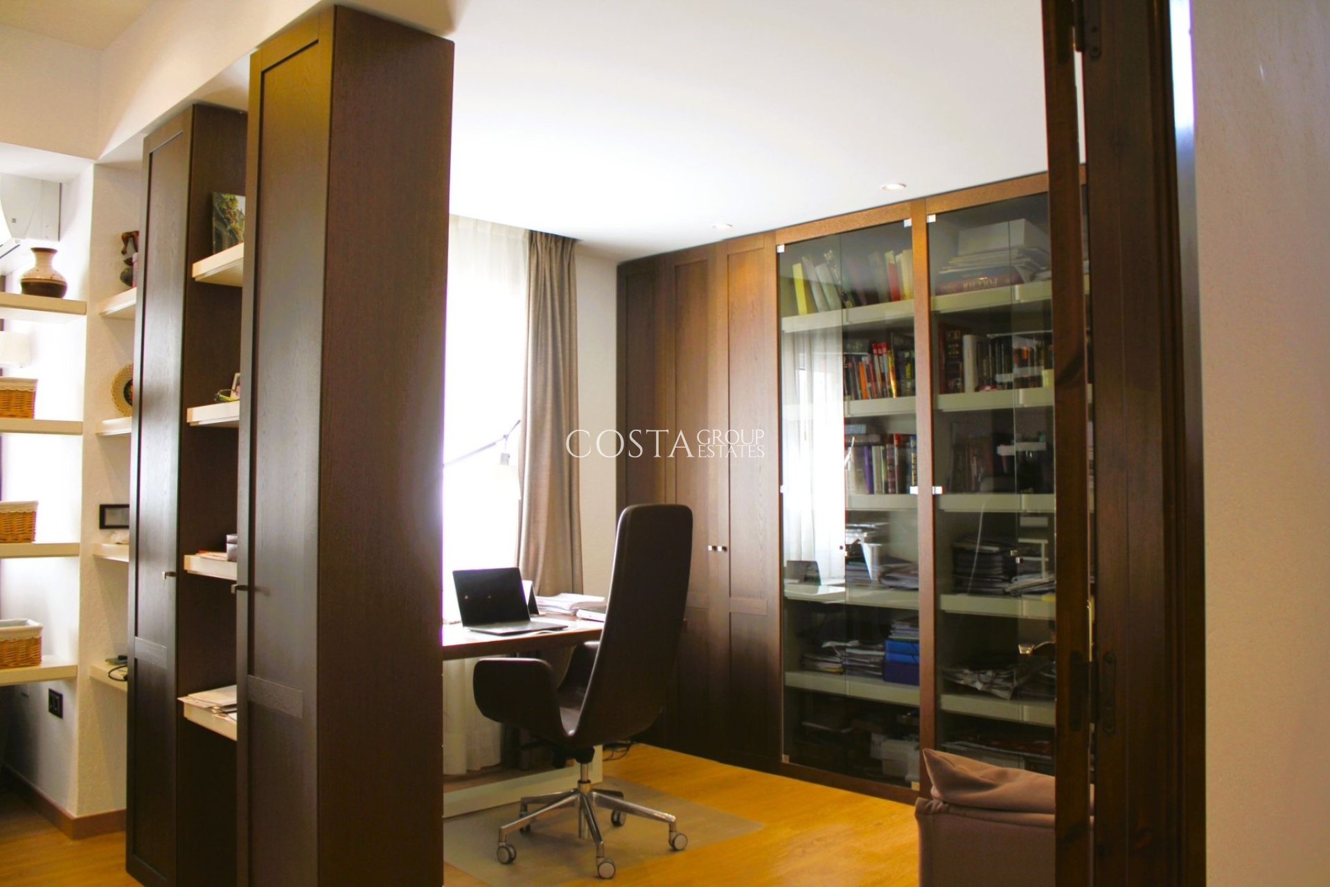 Resale - Villa -
Orihuela Costa - Dehesa de campoamor