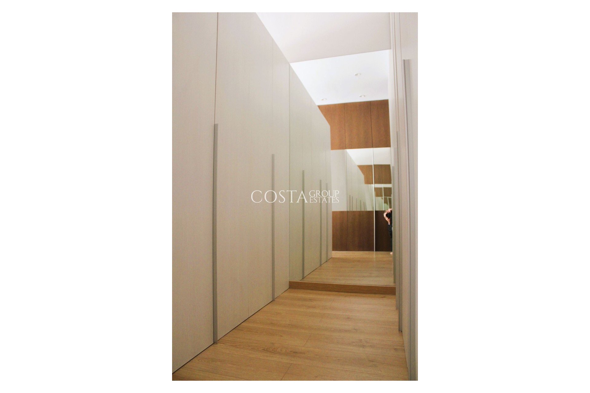 Resale - Villa -
Orihuela Costa - Dehesa de campoamor