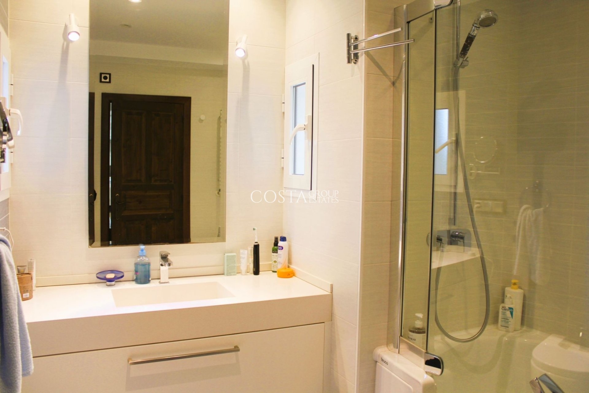 Resale - Villa -
Orihuela Costa - Dehesa de campoamor