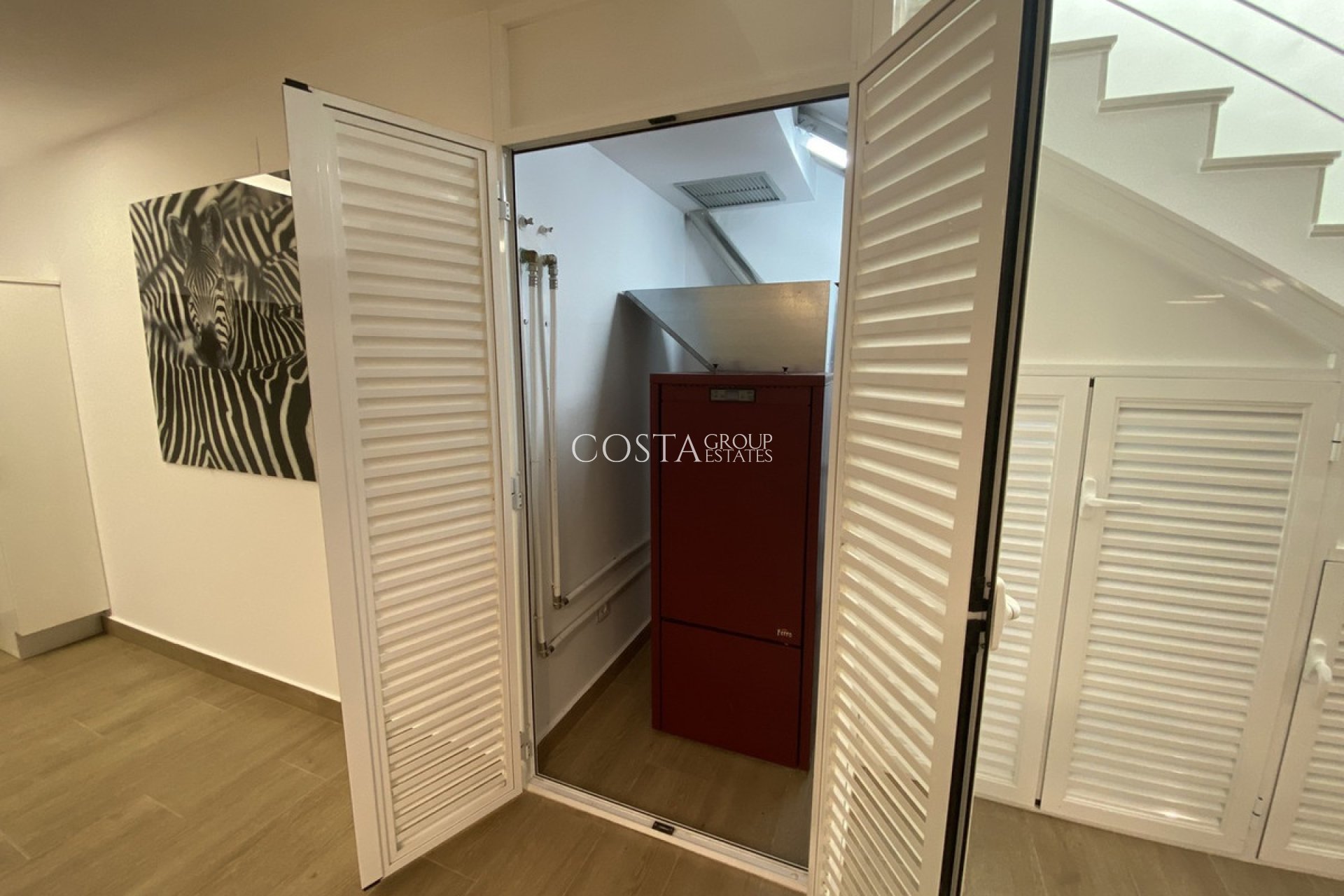 Resale - Villa -
Orihuela Costa - Dehesa de Campoamor