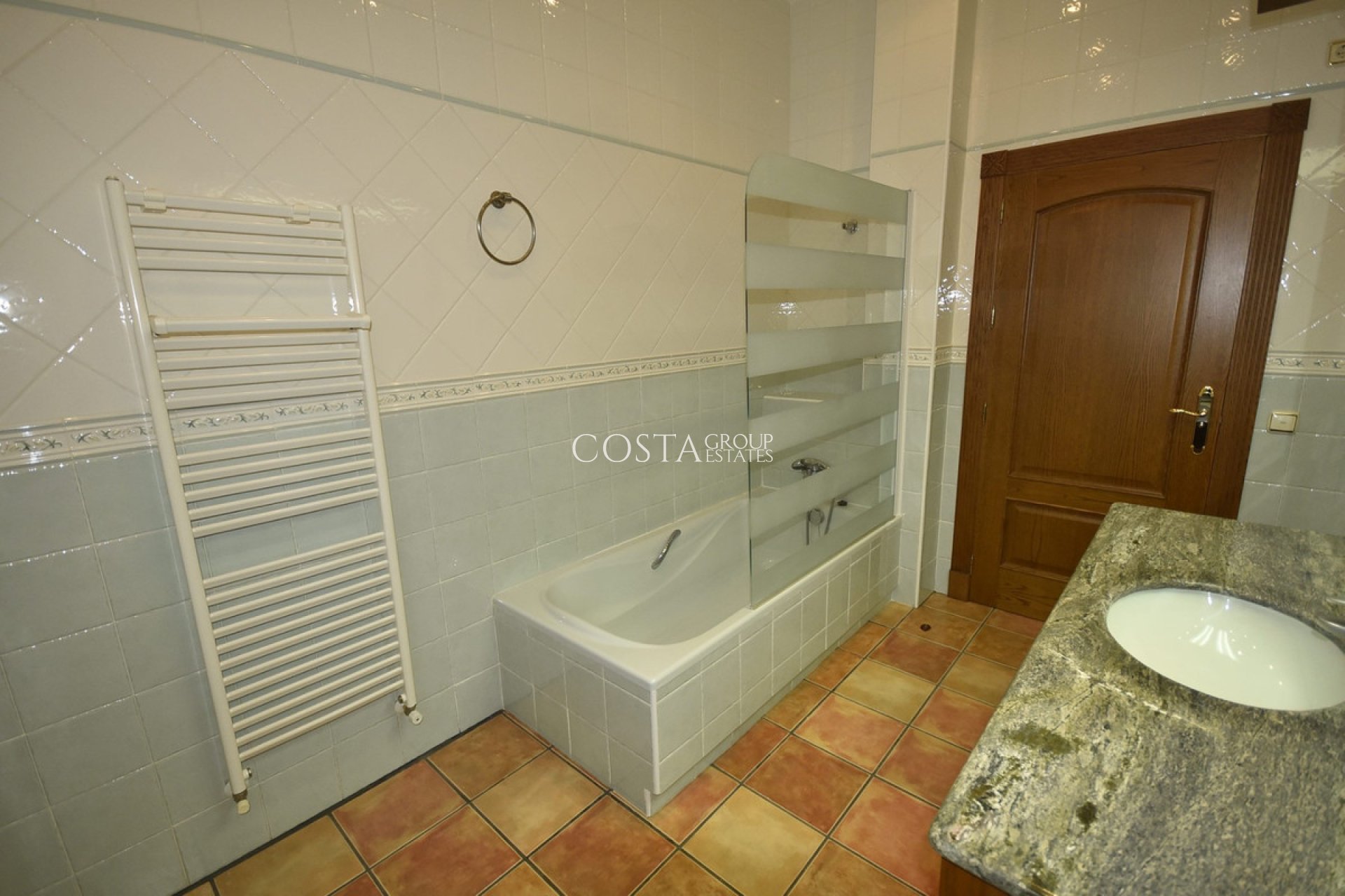 Resale - Villa -
Orihuela Costa - La Matanza