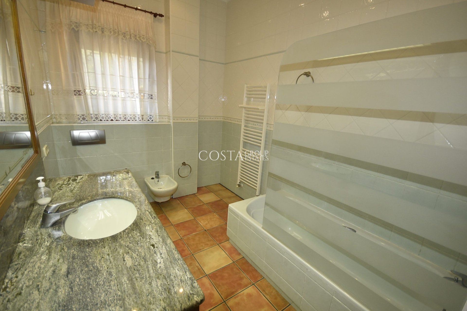 Resale - Villa -
Orihuela Costa - La Matanza