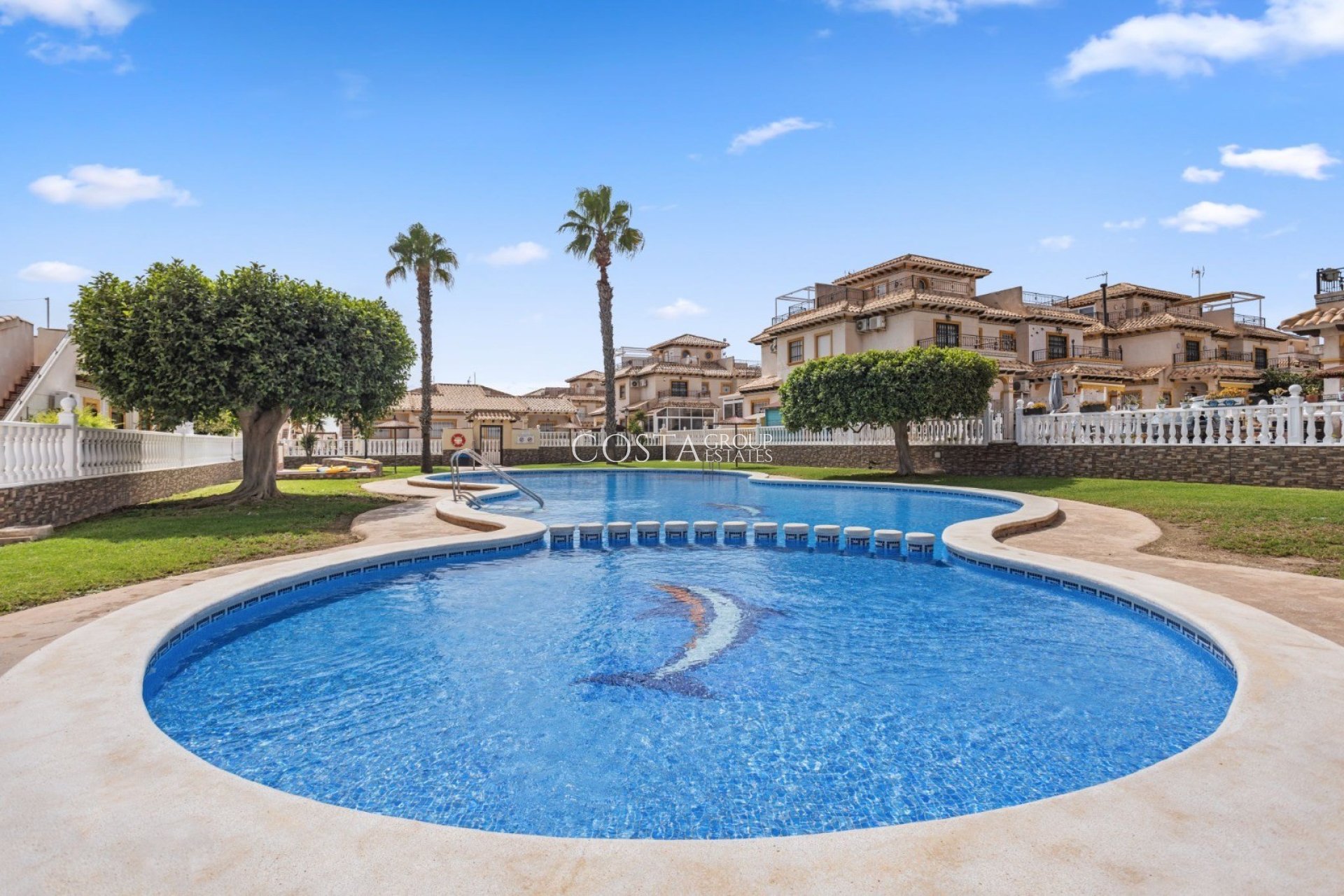 Resale - Villa -
Orihuela Costa - La Regia
