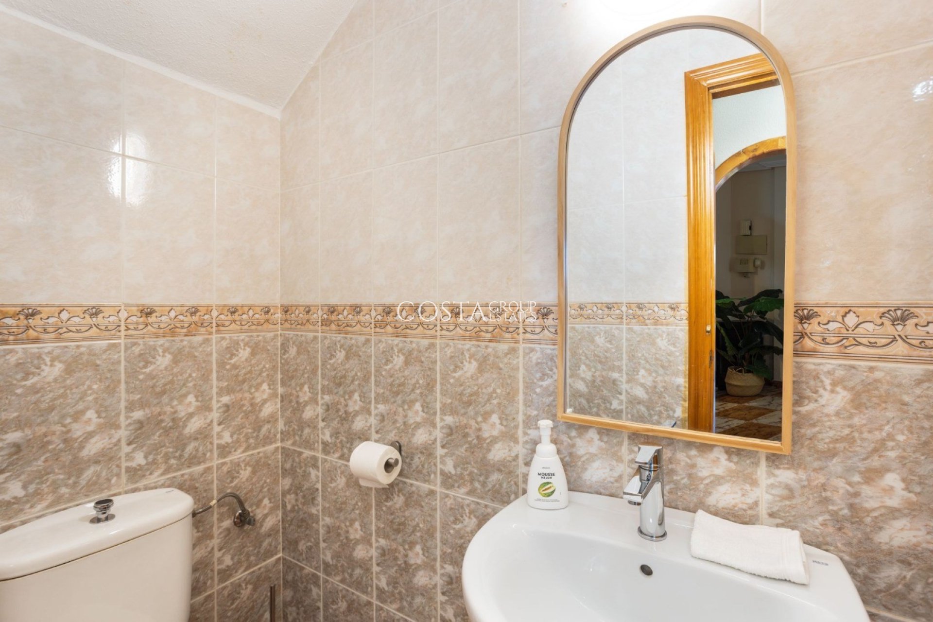 Resale - Villa -
Orihuela Costa - La Regia