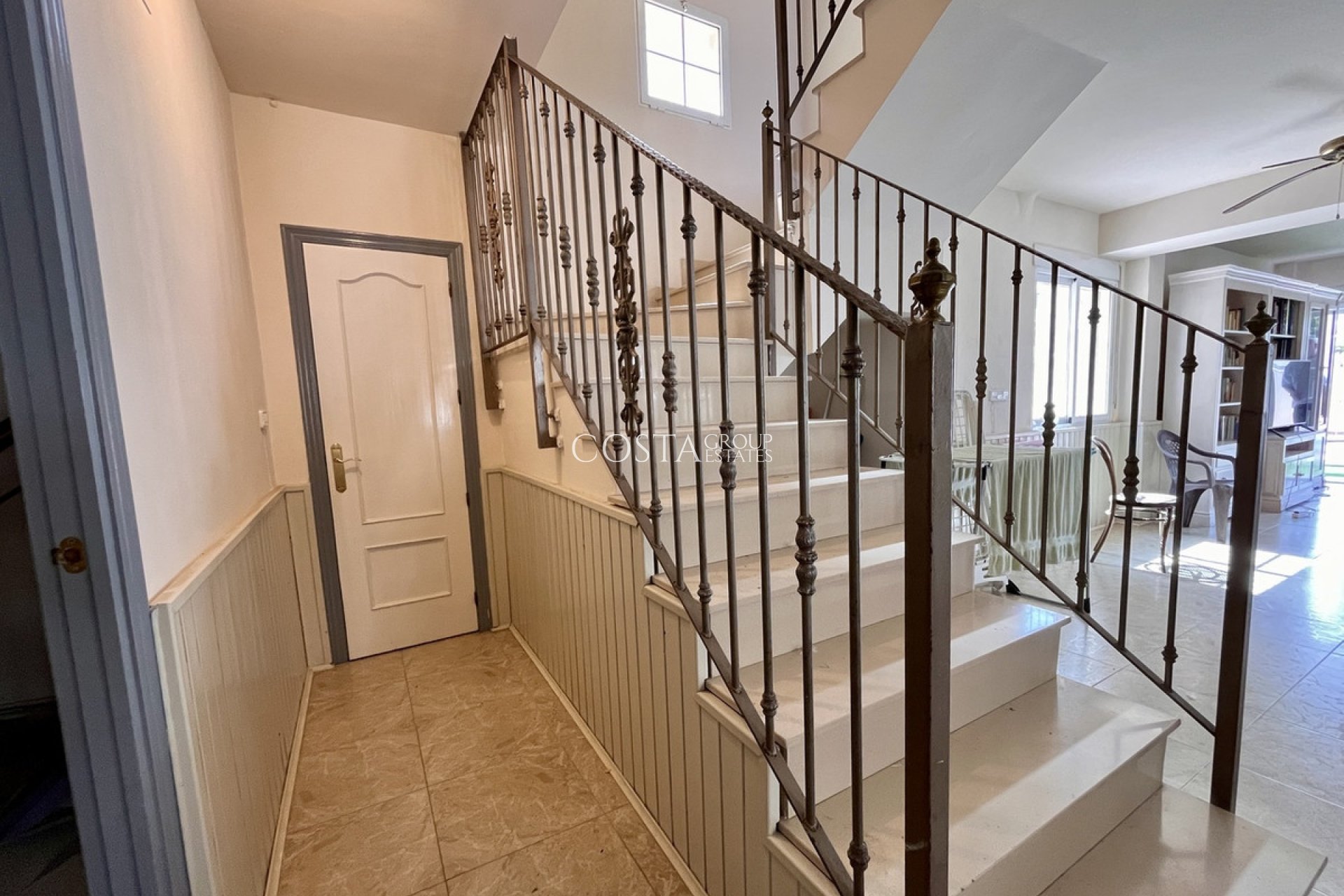 Resale - Villa -
Orihuela Costa - La Zenia